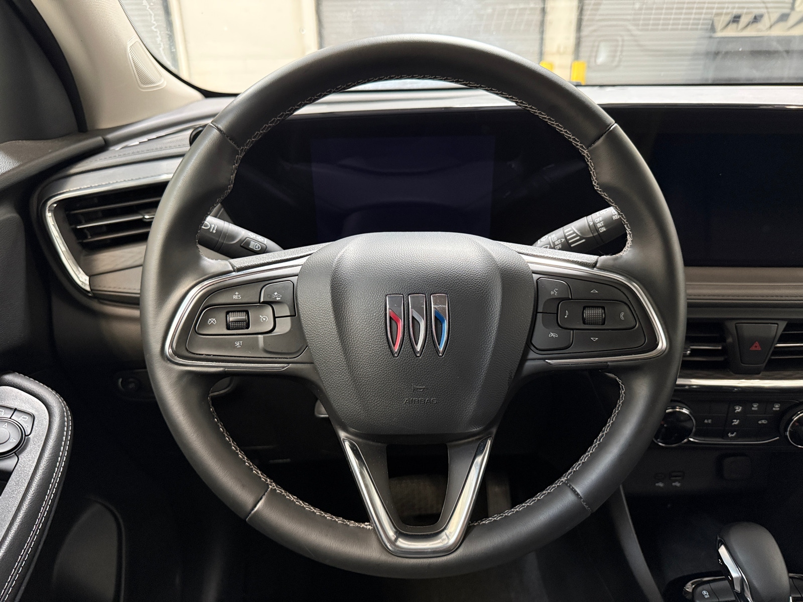 Thumbnail: 2025 Buick Encore GX - 5