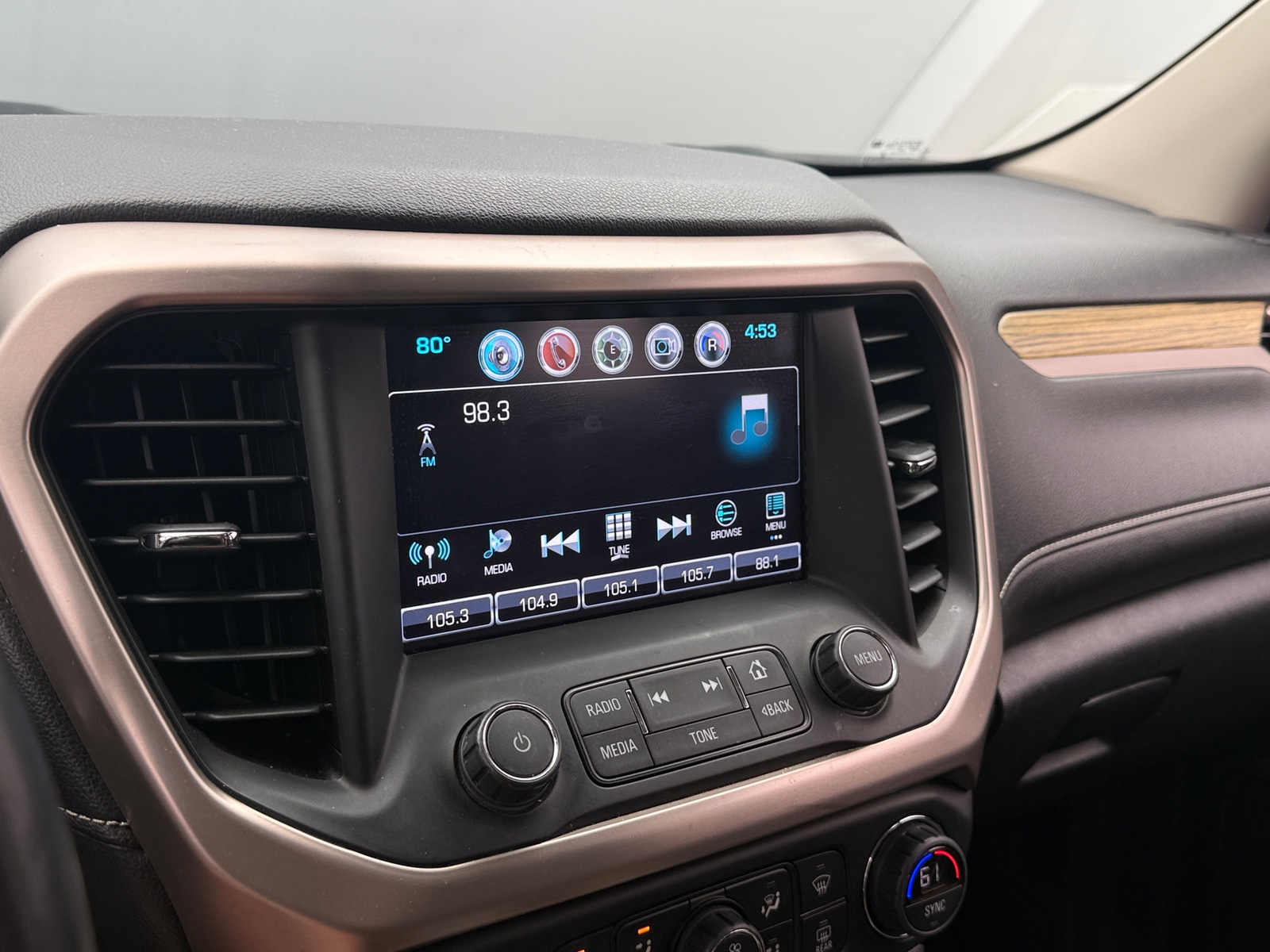 Thumbnail: 2018 GMC Acadia - 3