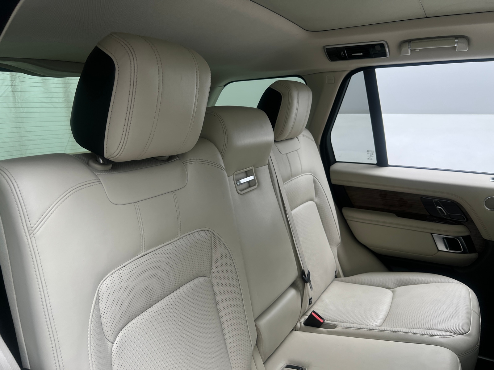 Thumbnail: 2020 Land Rover Range Rover - 5