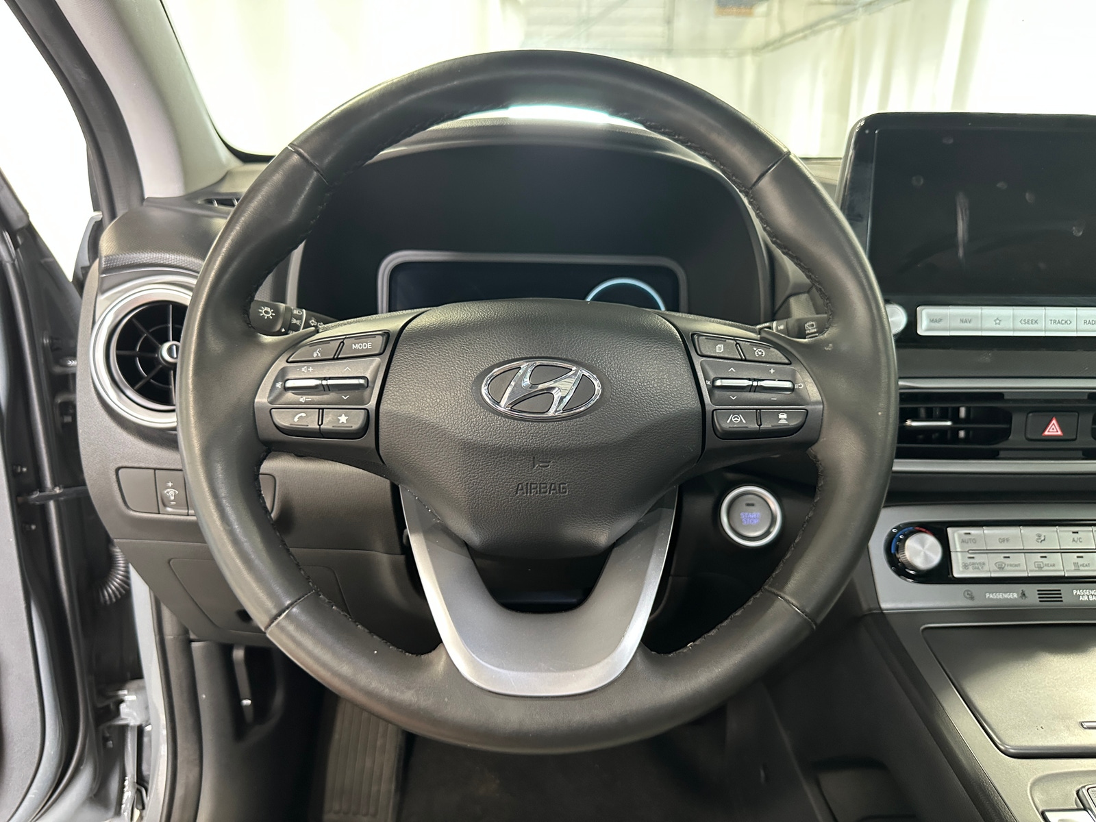 Thumbnail: 2023 Hyundai Kona - 4