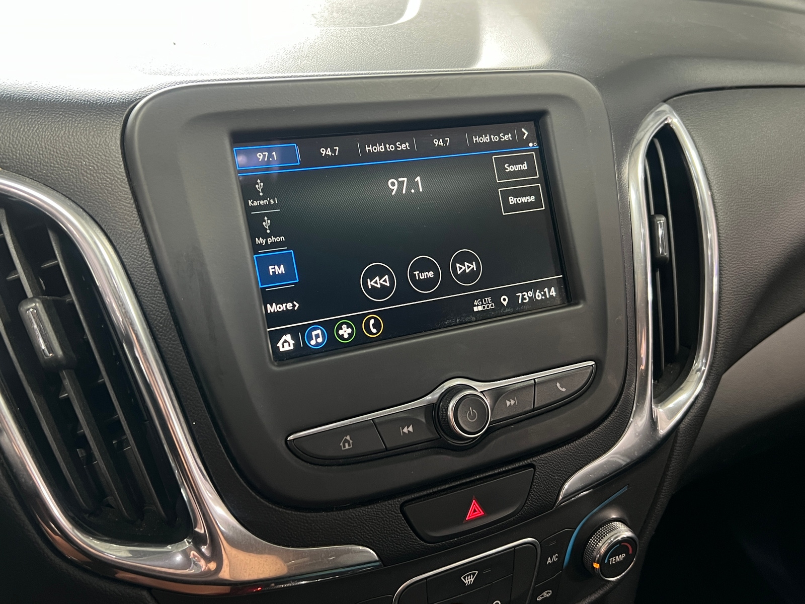 Thumbnail: 2019 Chevrolet Equinox - 4