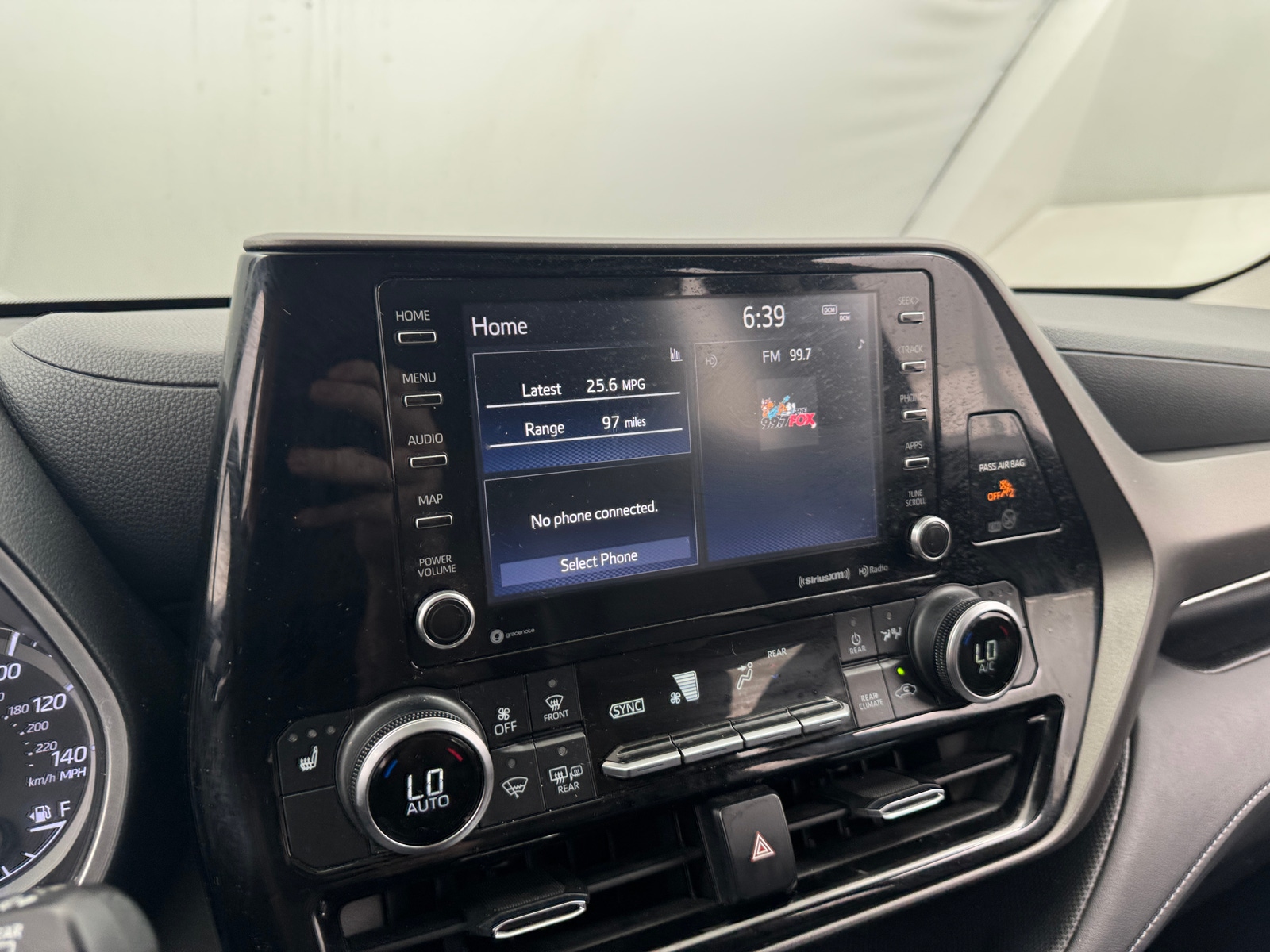 Thumbnail: 2020 Toyota Highlander - 3