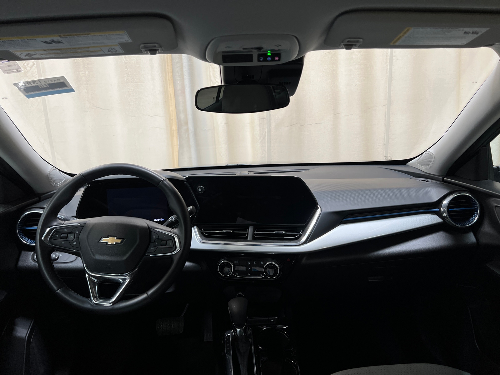 Thumbnail: 2025 Chevrolet Trax - 3