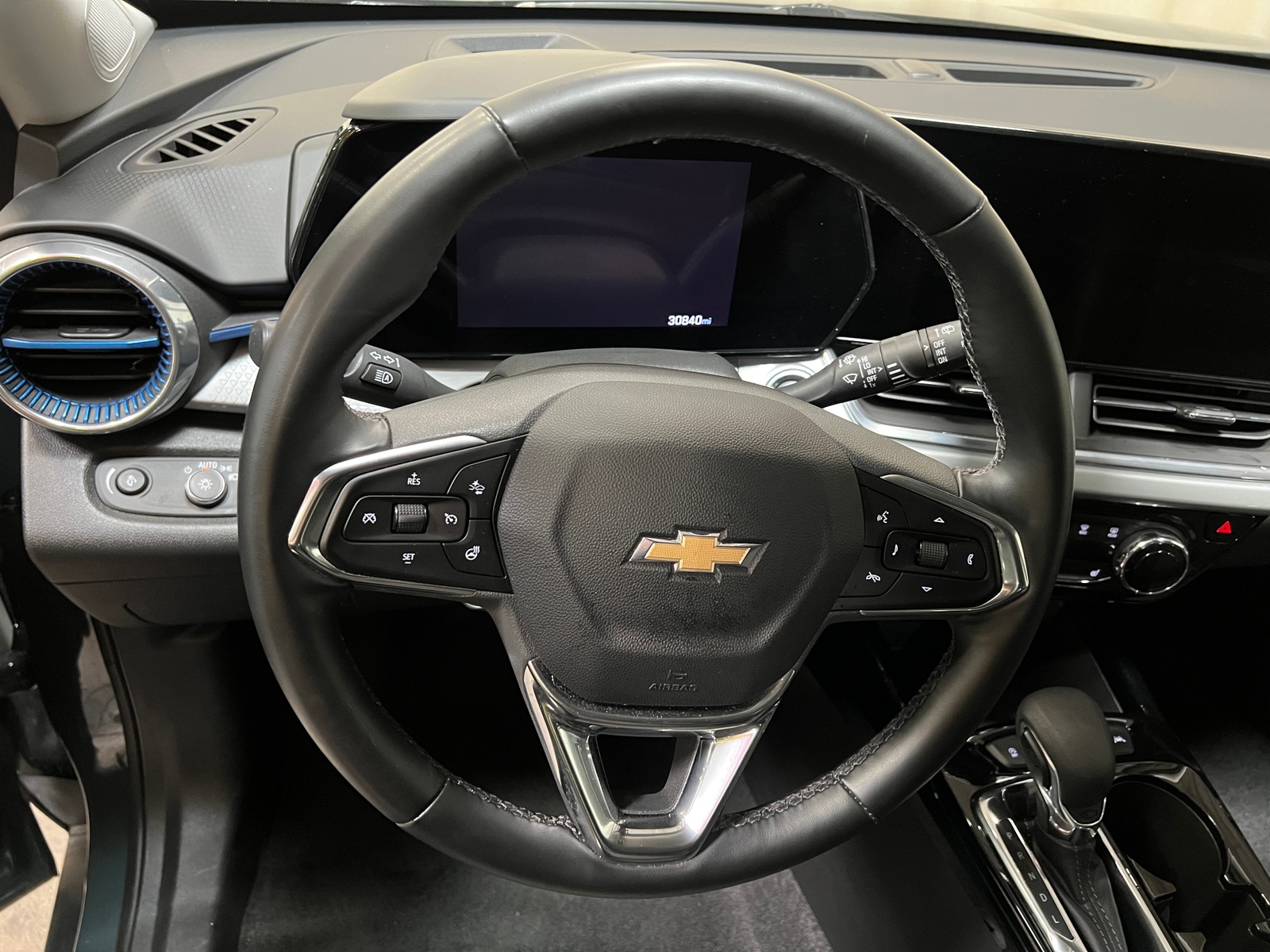 Thumbnail: 2025 Chevrolet Trax - 5
