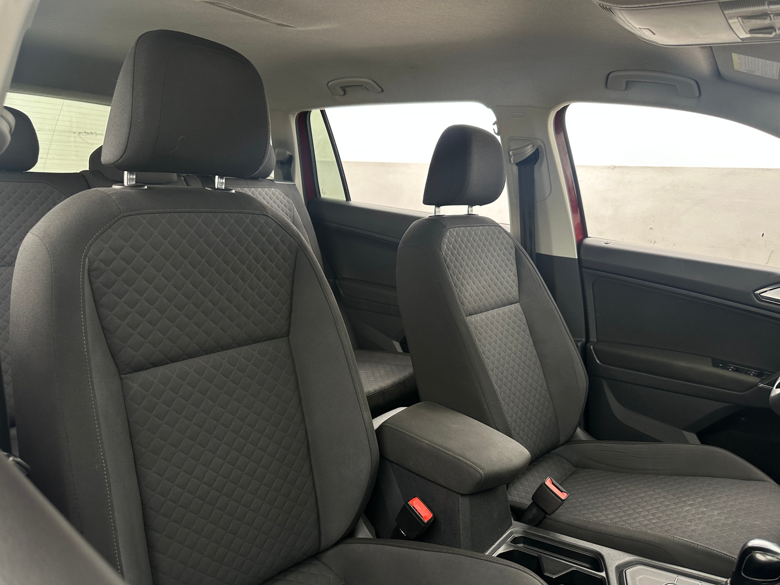 Thumbnail: 2018 Volkswagen Tiguan - 2