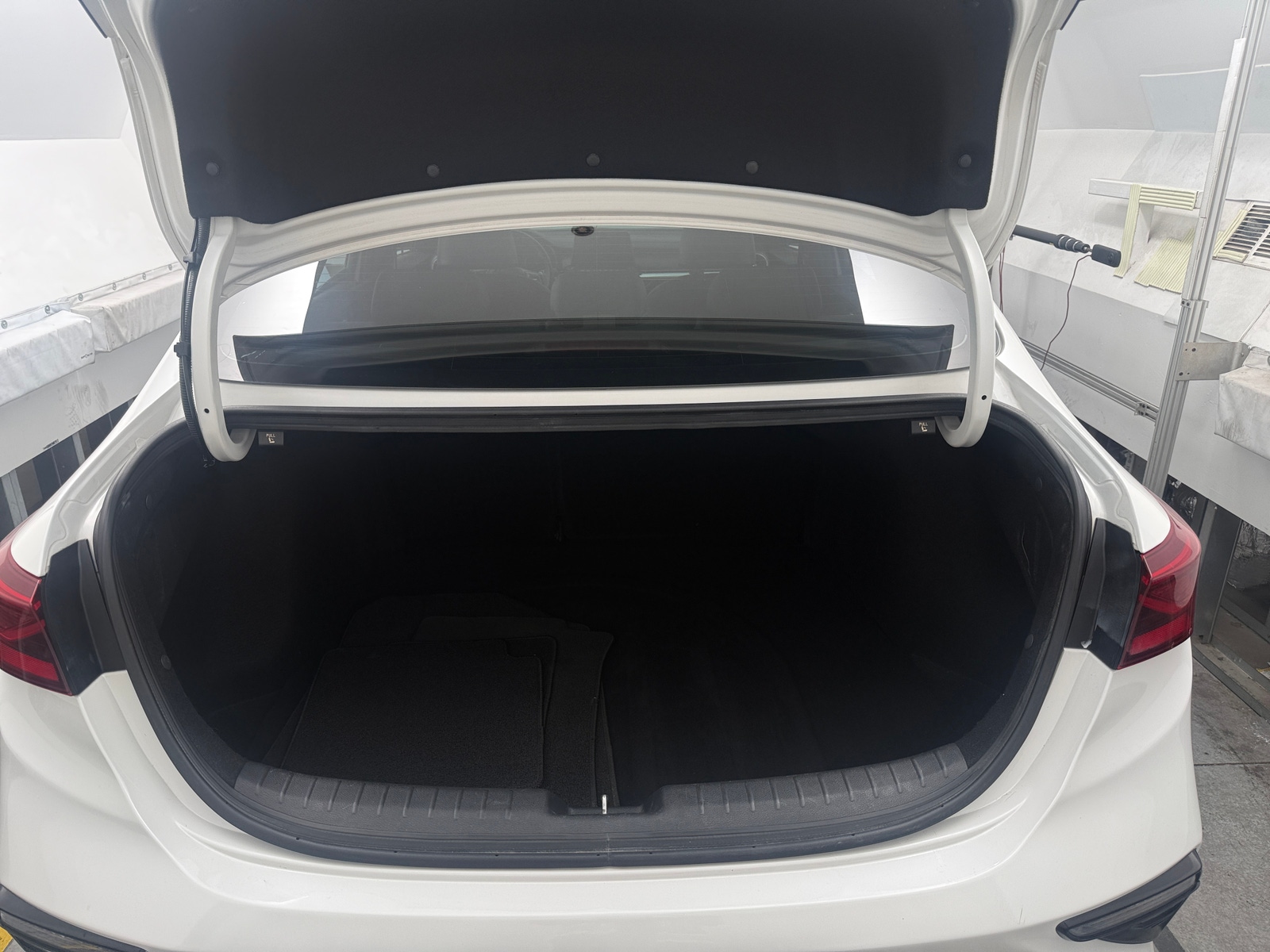 Thumbnail: 2020 Kia Forte - 7