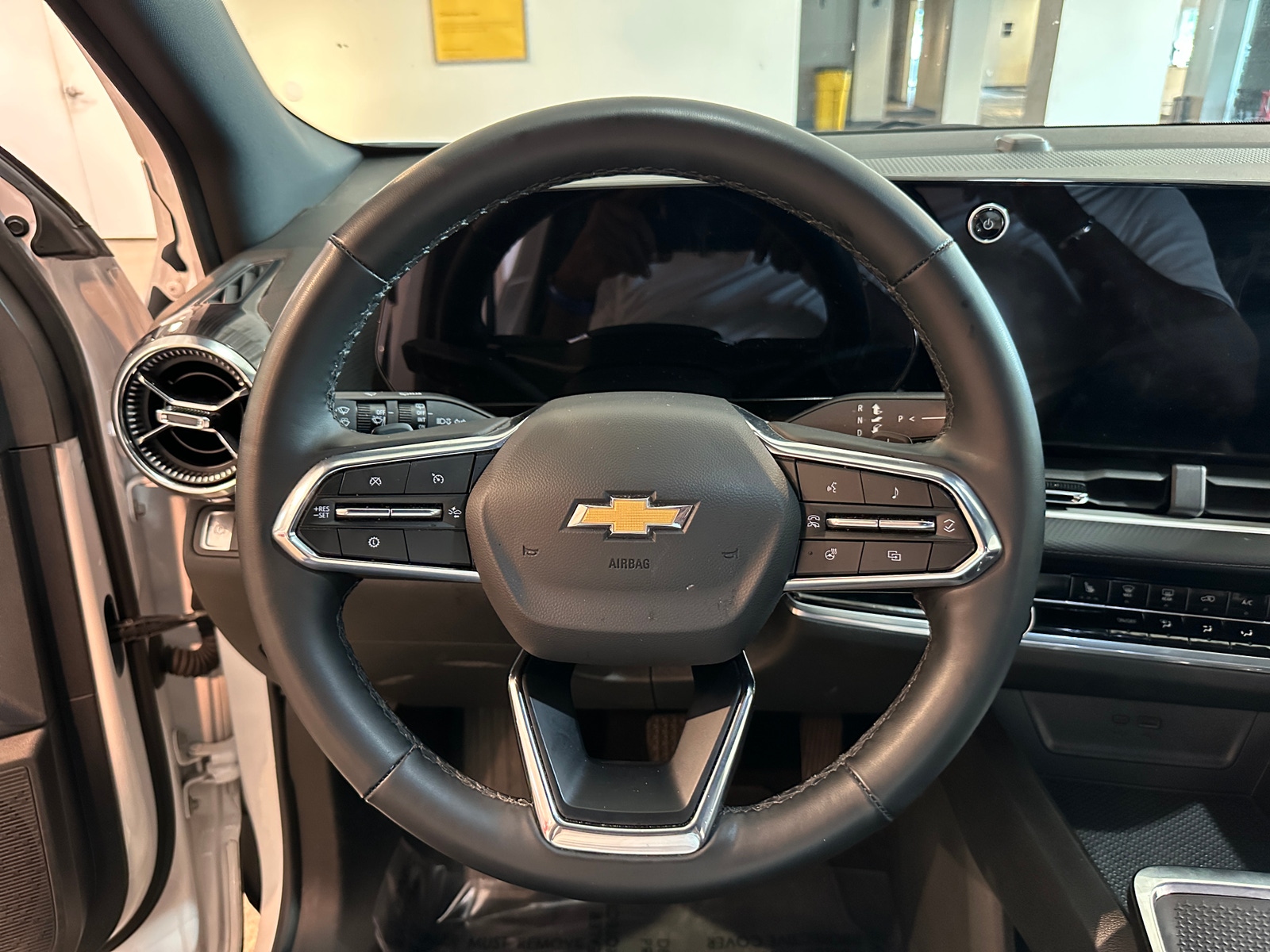 Thumbnail: 2025 Chevrolet Equinox - 5