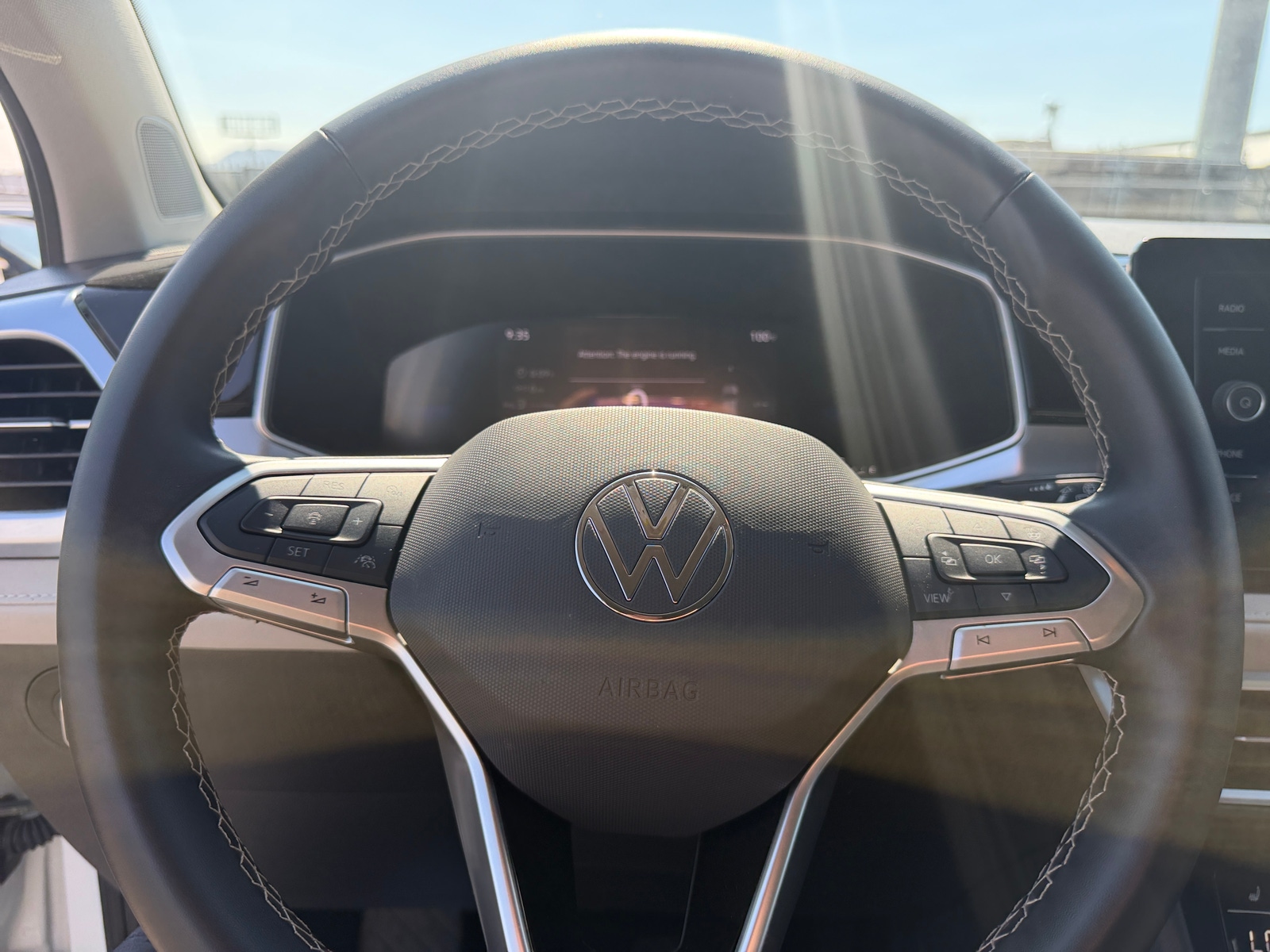 Thumbnail: 2025 Volkswagen Taos - 5
