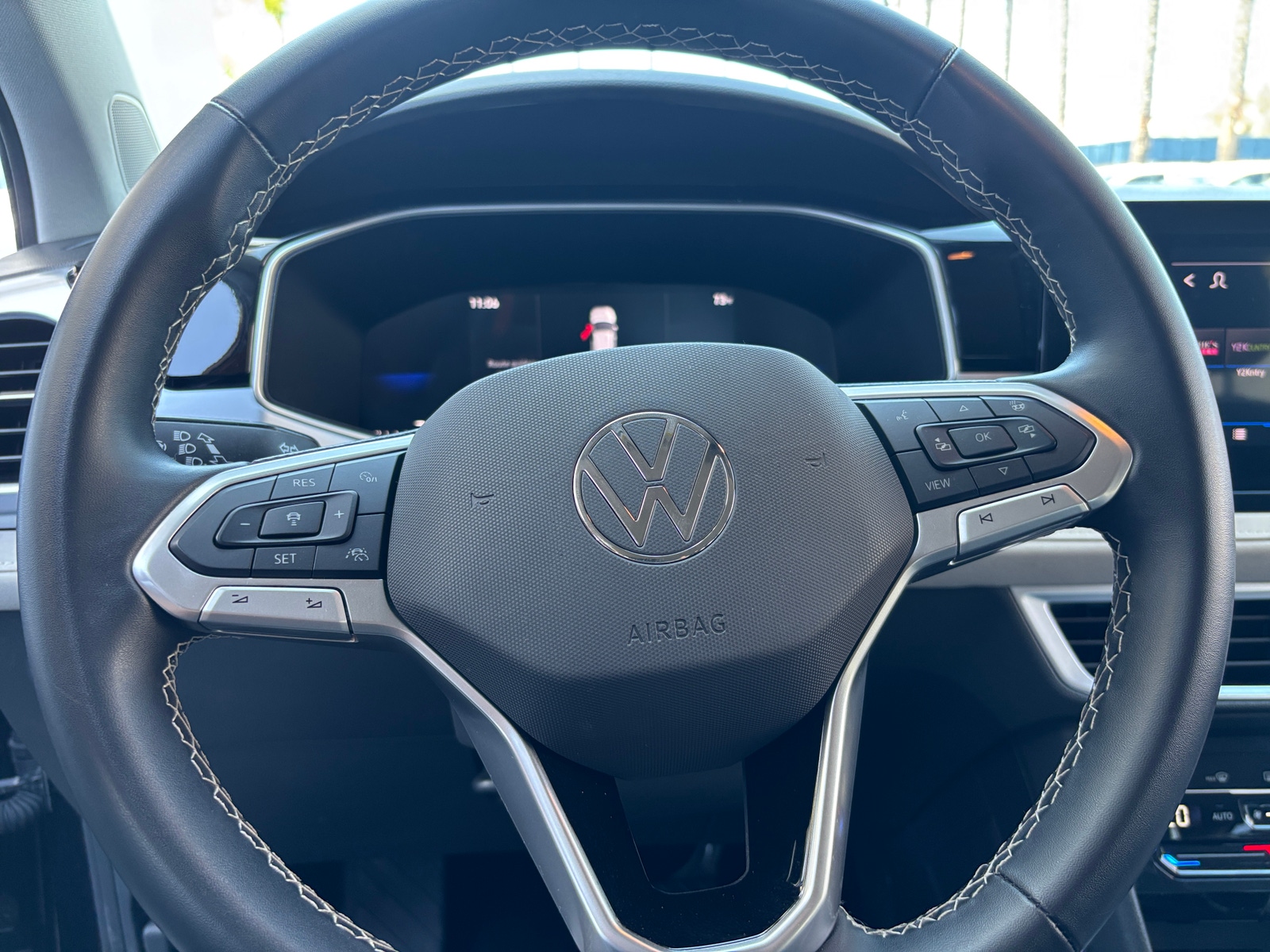 Thumbnail: 2025 Volkswagen Taos - 5