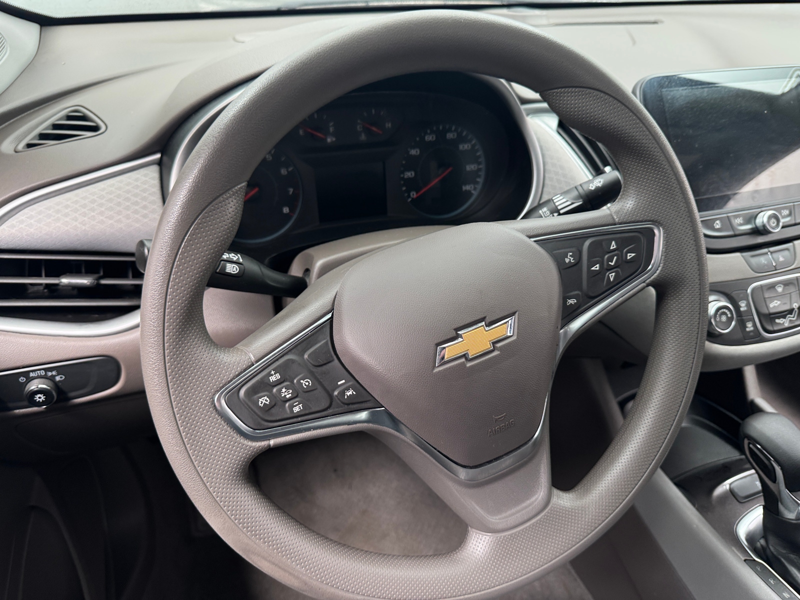 Thumbnail: 2023 Chevrolet Malibu - 5