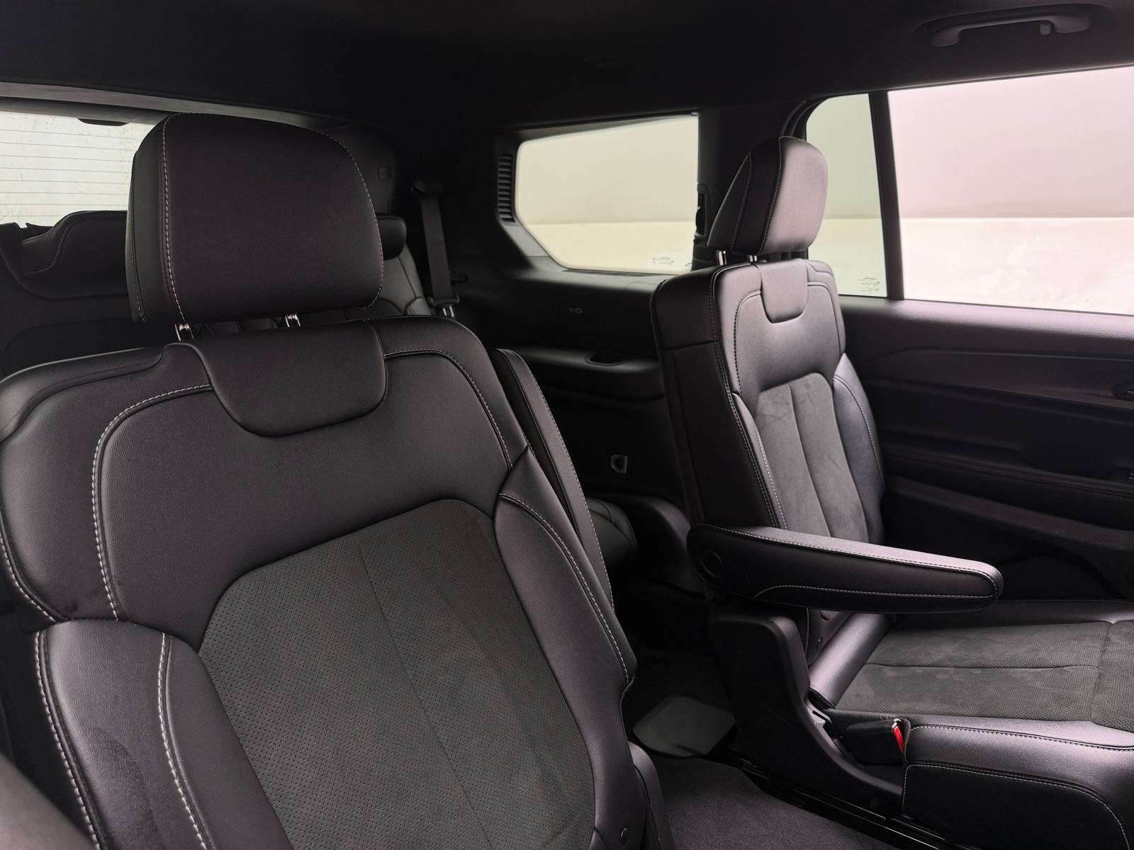 Thumbnail: 2025 Jeep Grand Cherokee L - 5