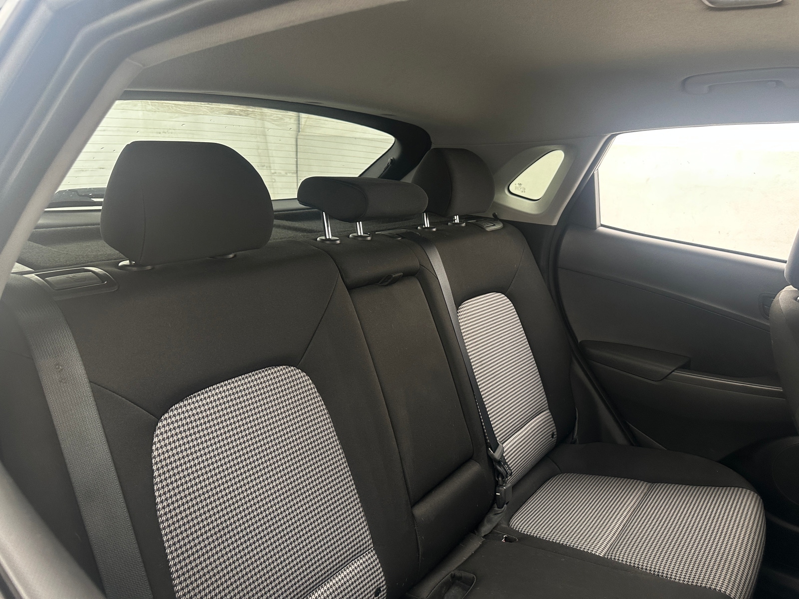 Thumbnail: 2021 Hyundai Kona - 6