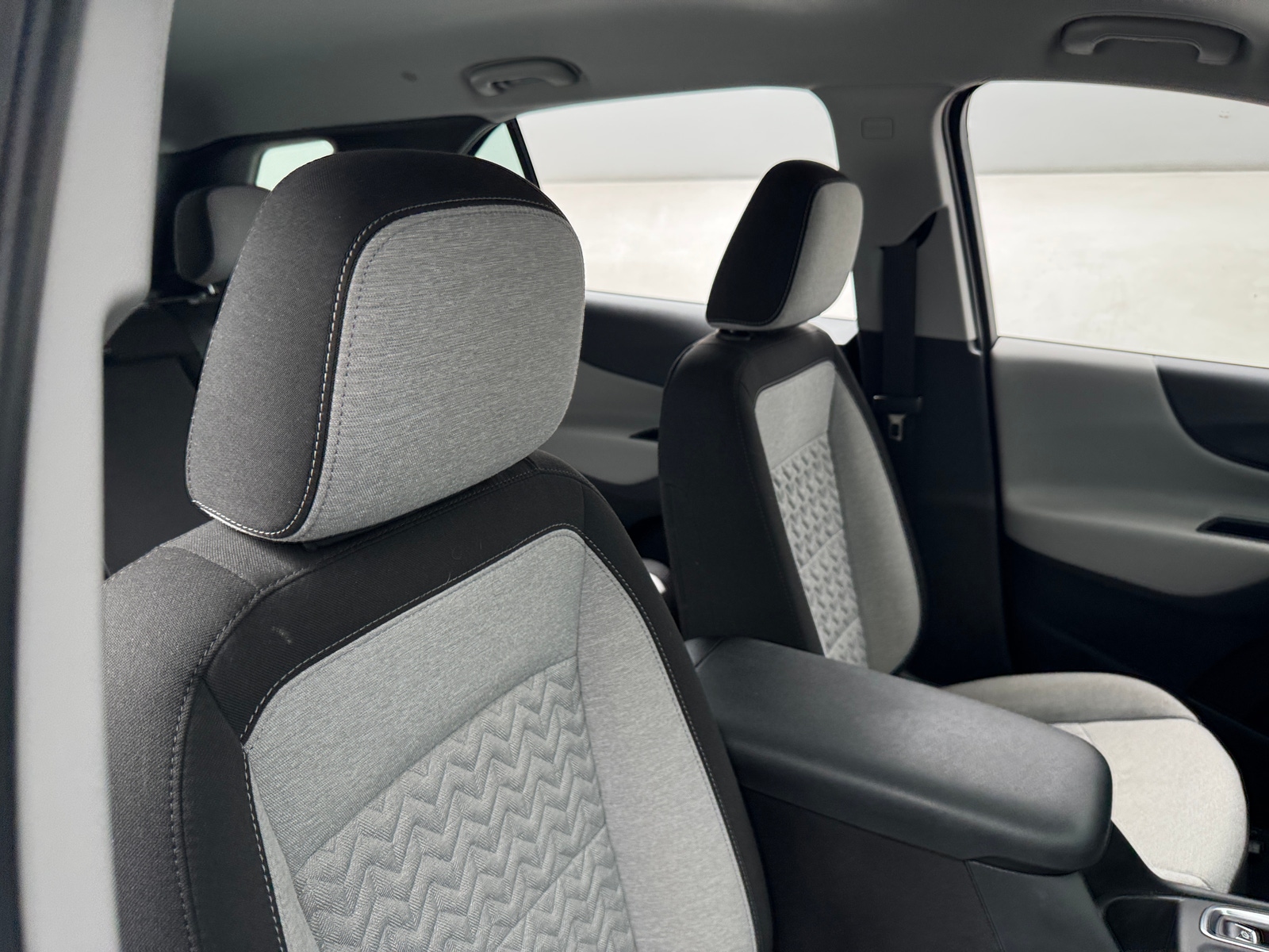 Thumbnail: 2023 Chevrolet Equinox - 2