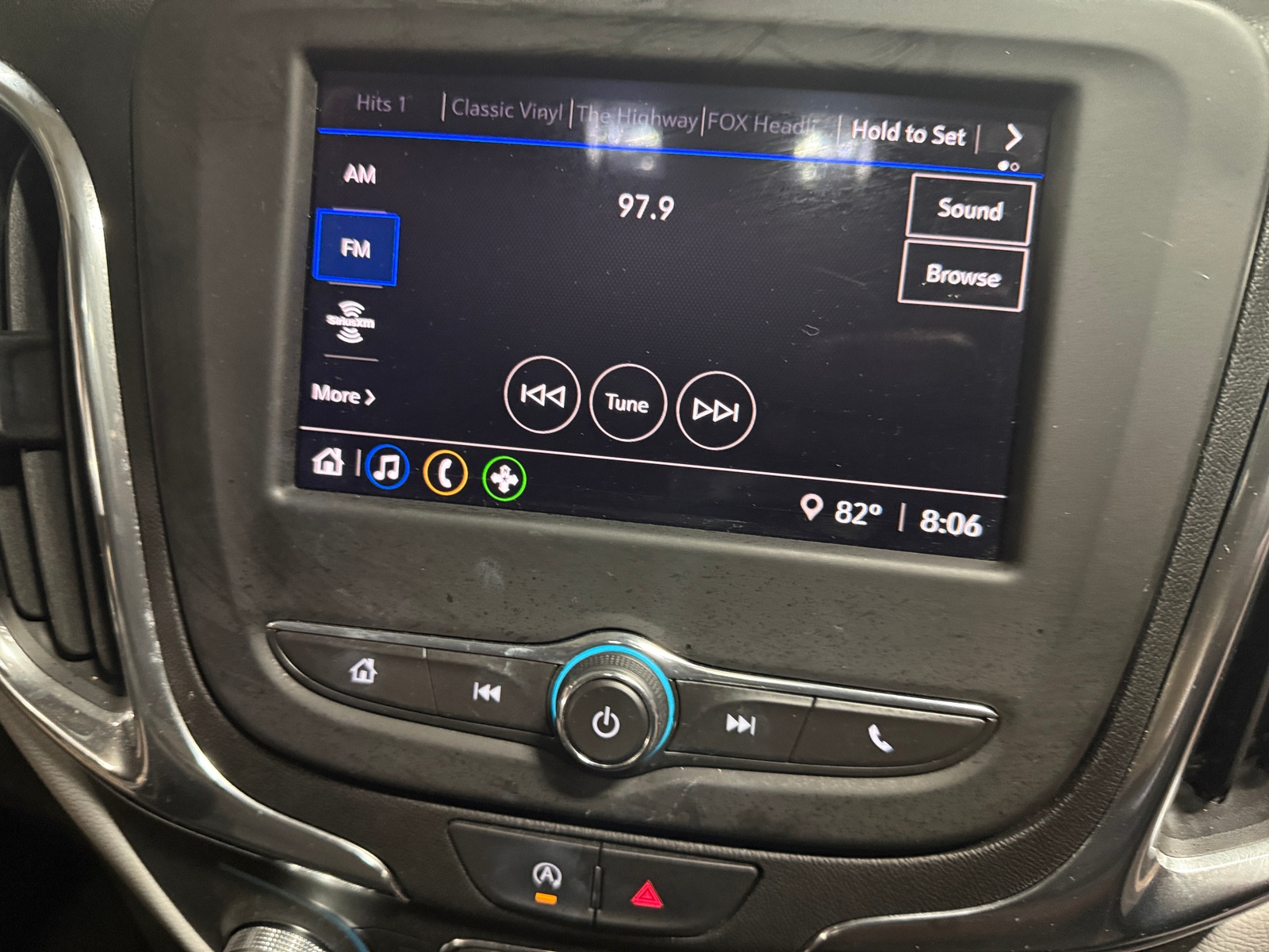 Thumbnail: 2023 Chevrolet Equinox - 4