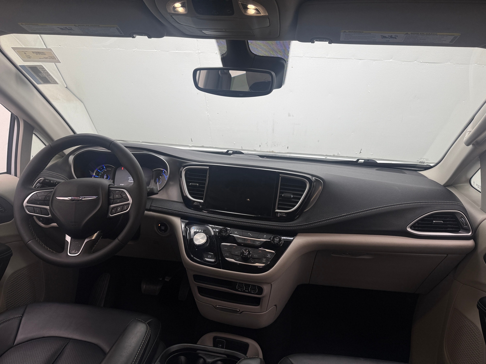Thumbnail: 2024 Chrysler Pacifica - 2