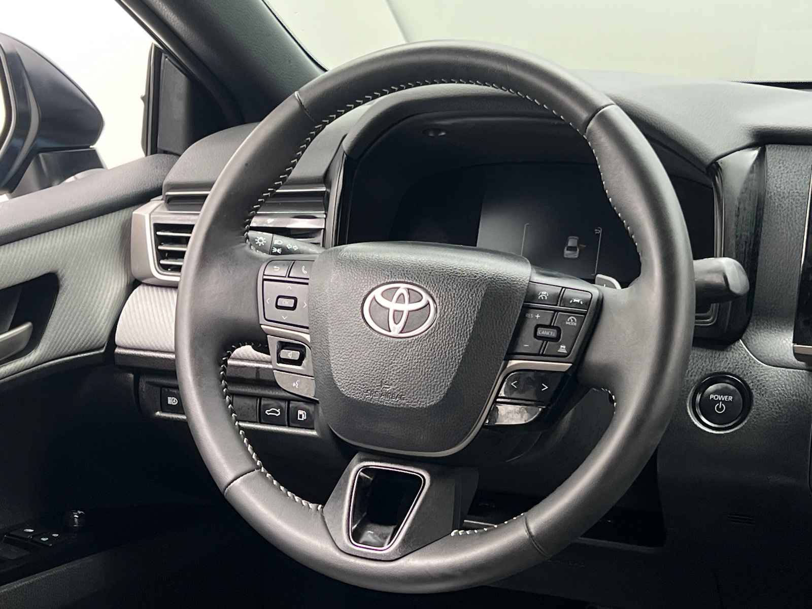 Thumbnail: 2025 Toyota Camry - 5