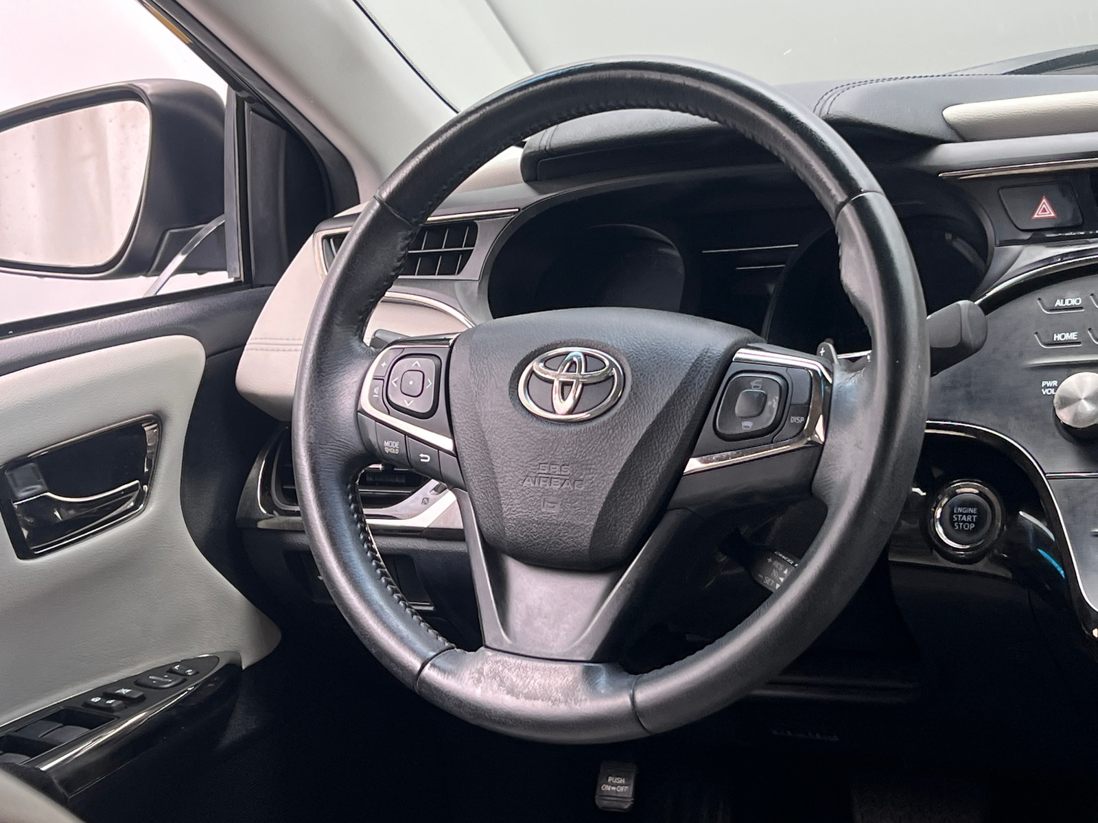 Thumbnail: 2015 Toyota Avalon - 4