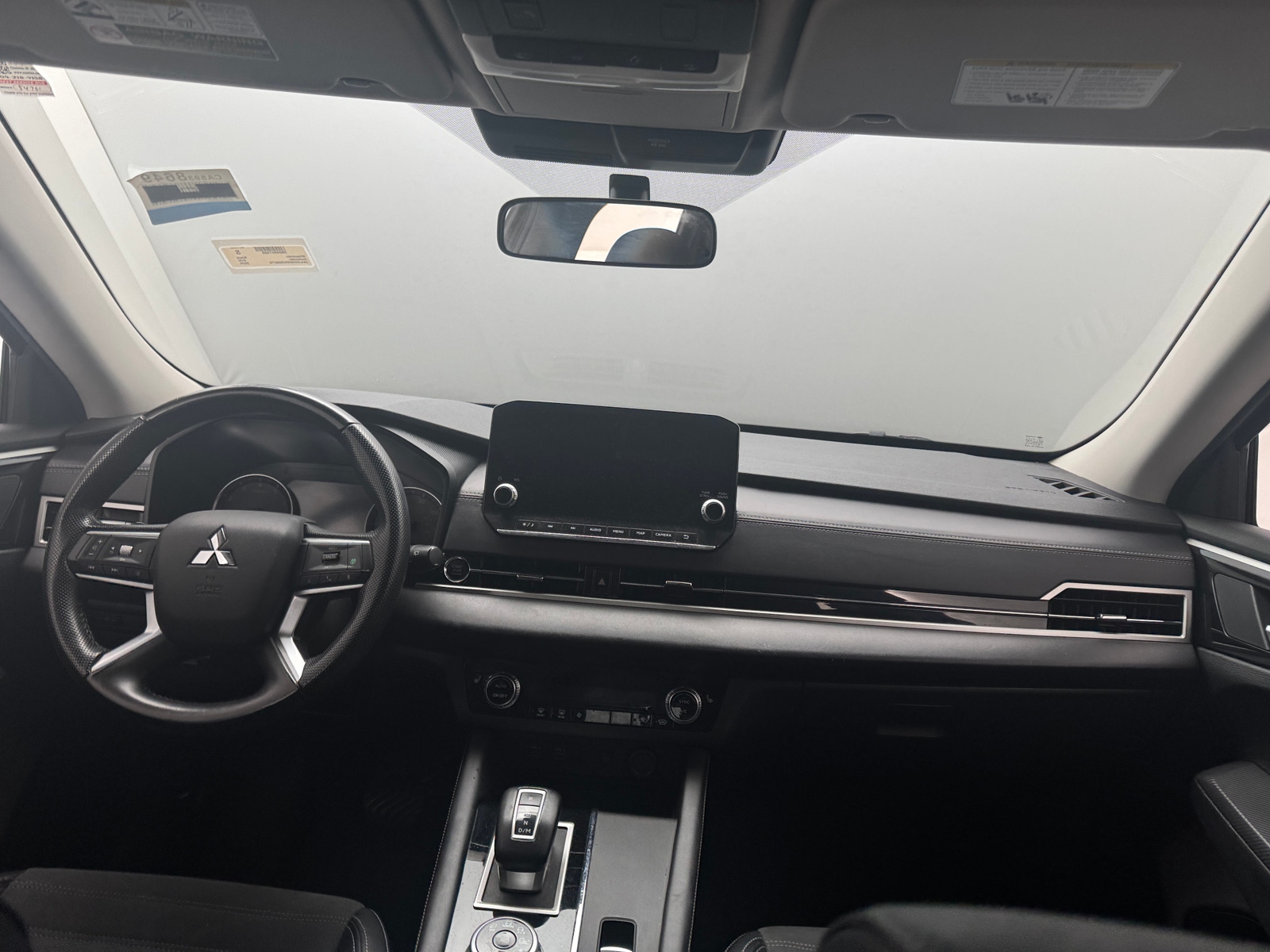 Thumbnail: 2024 Mitsubishi Outlander - 3