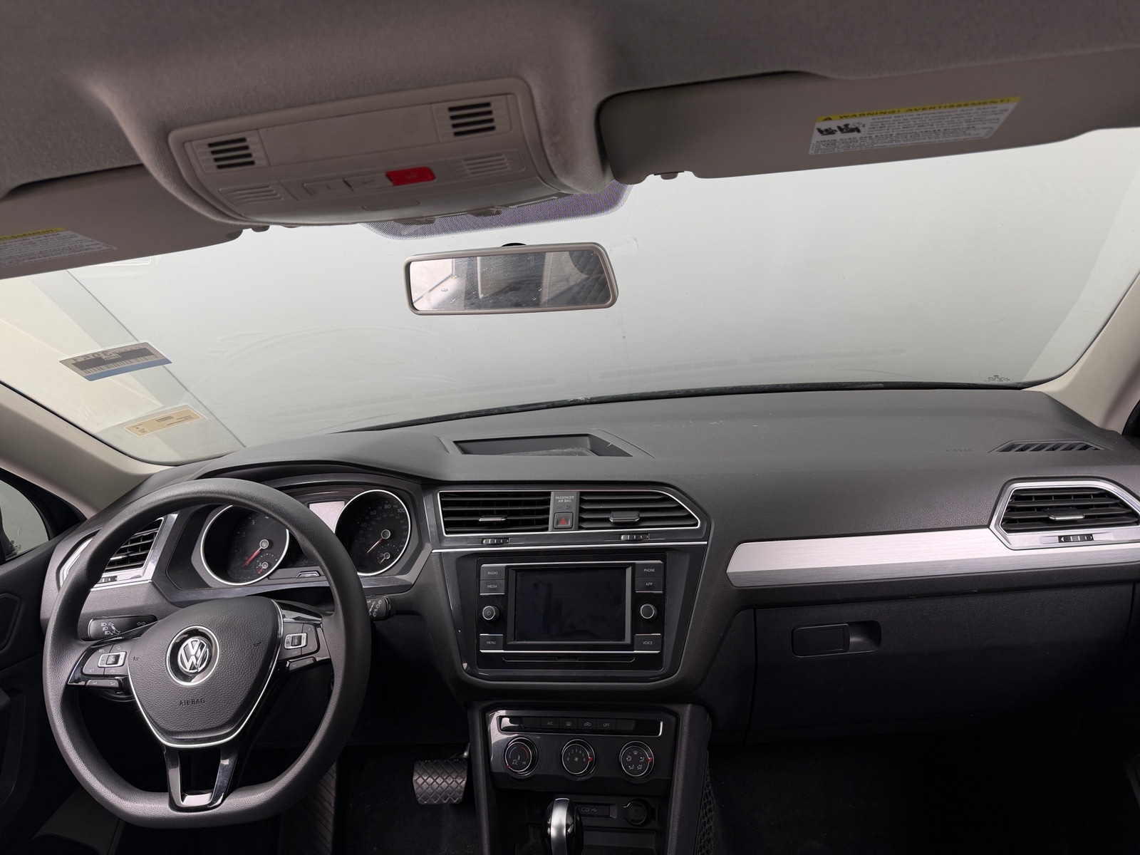 Thumbnail: 2021 Volkswagen Tiguan - 3