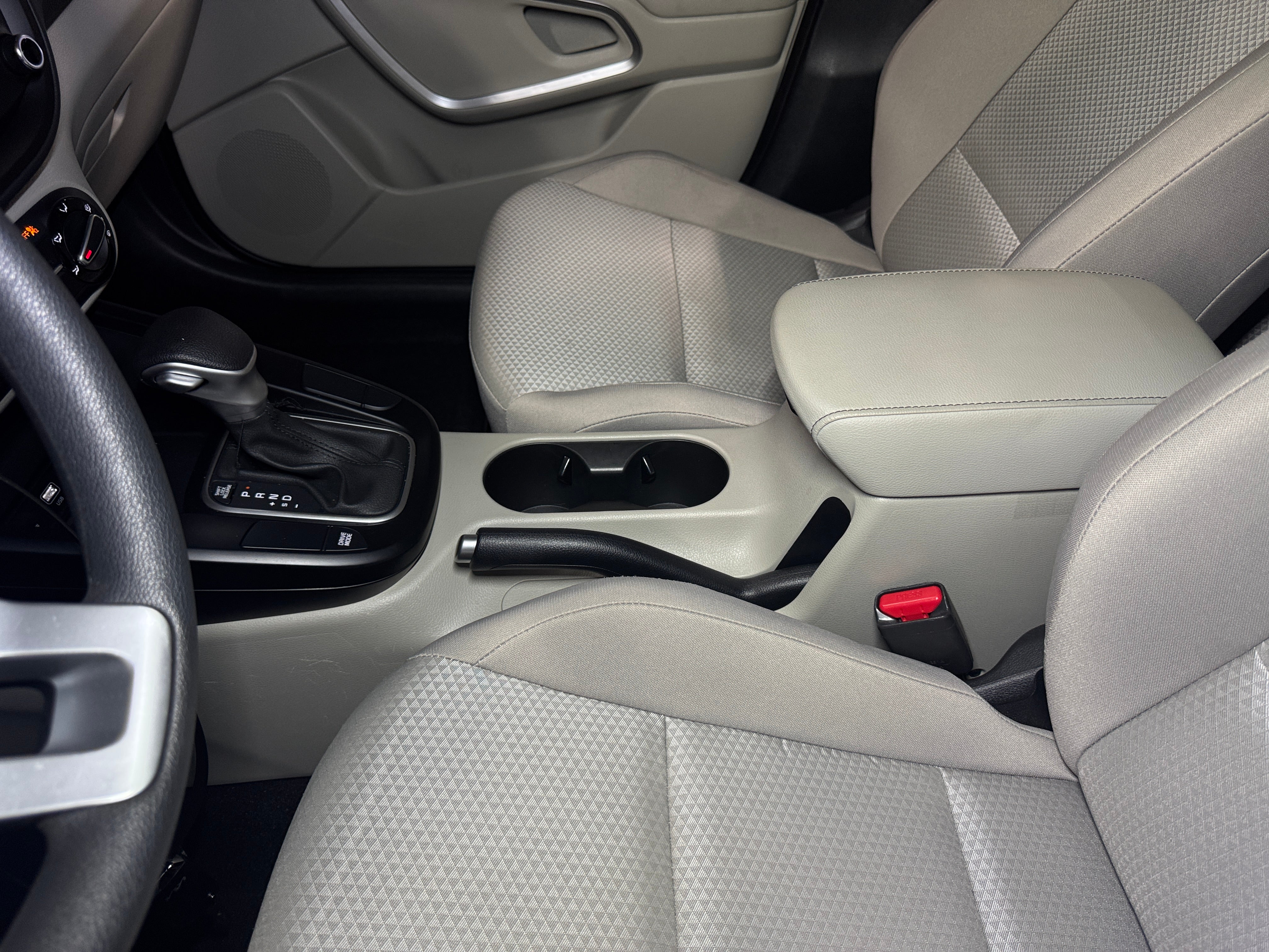 2025 Kia Soul LX - Photo 9