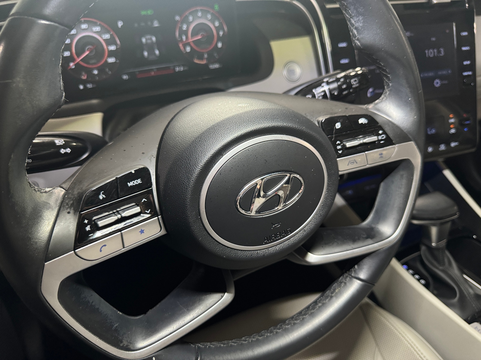 Thumbnail: 2022 Hyundai Tucson - 4