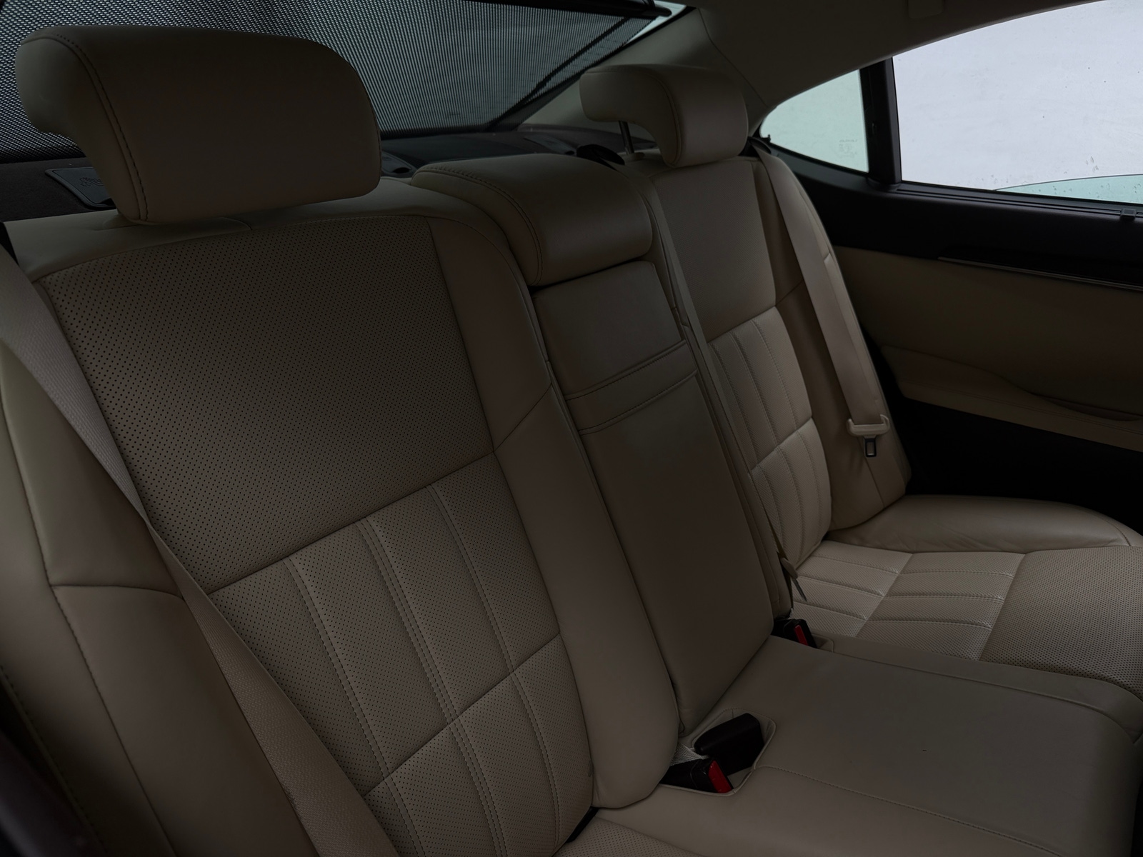 Thumbnail: 2017 Lexus ES - 5