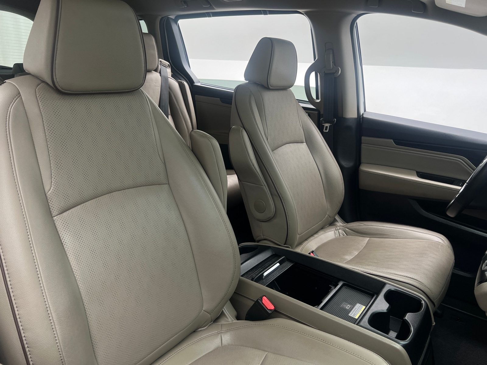 Thumbnail: 2022 Honda Odyssey - 2