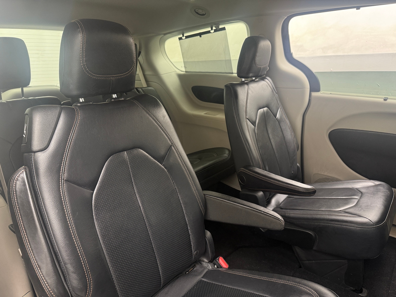 Thumbnail: 2018 Chrysler Pacifica - 5