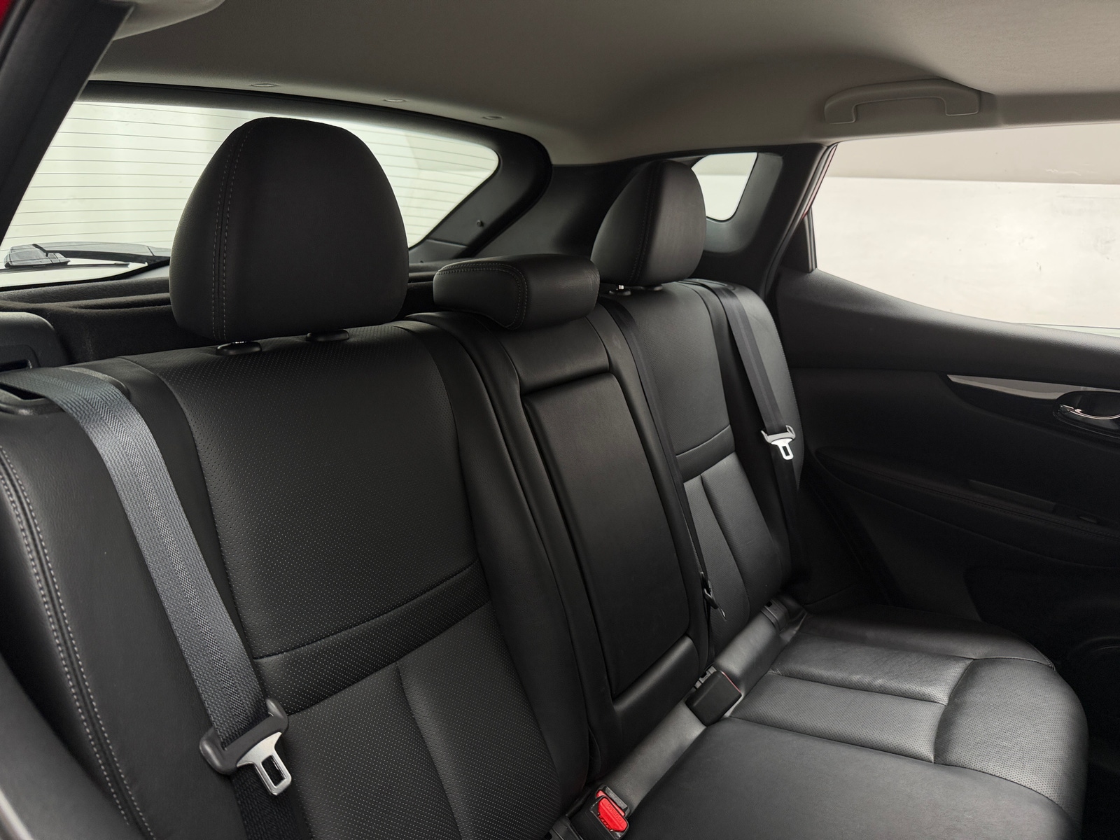 Thumbnail: 2017 Nissan Rogue Sport - 5