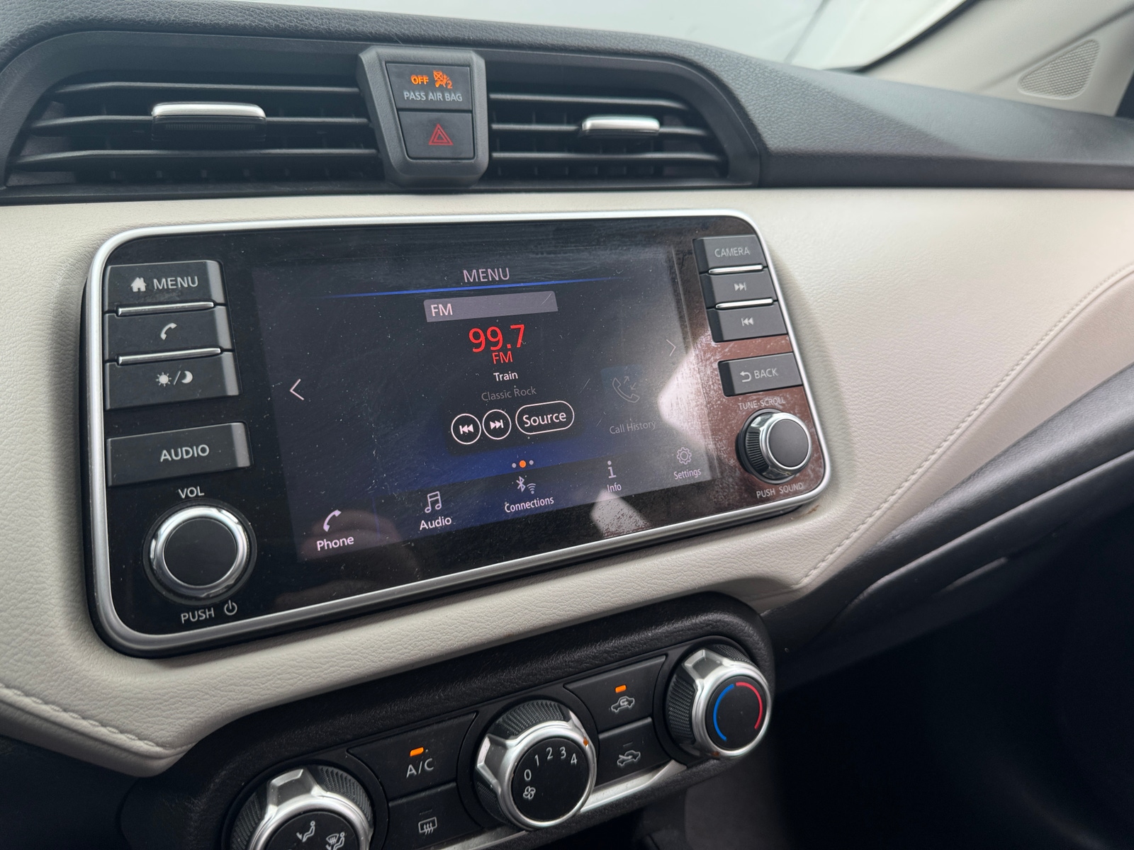 Thumbnail: 2021 Nissan Versa - 4