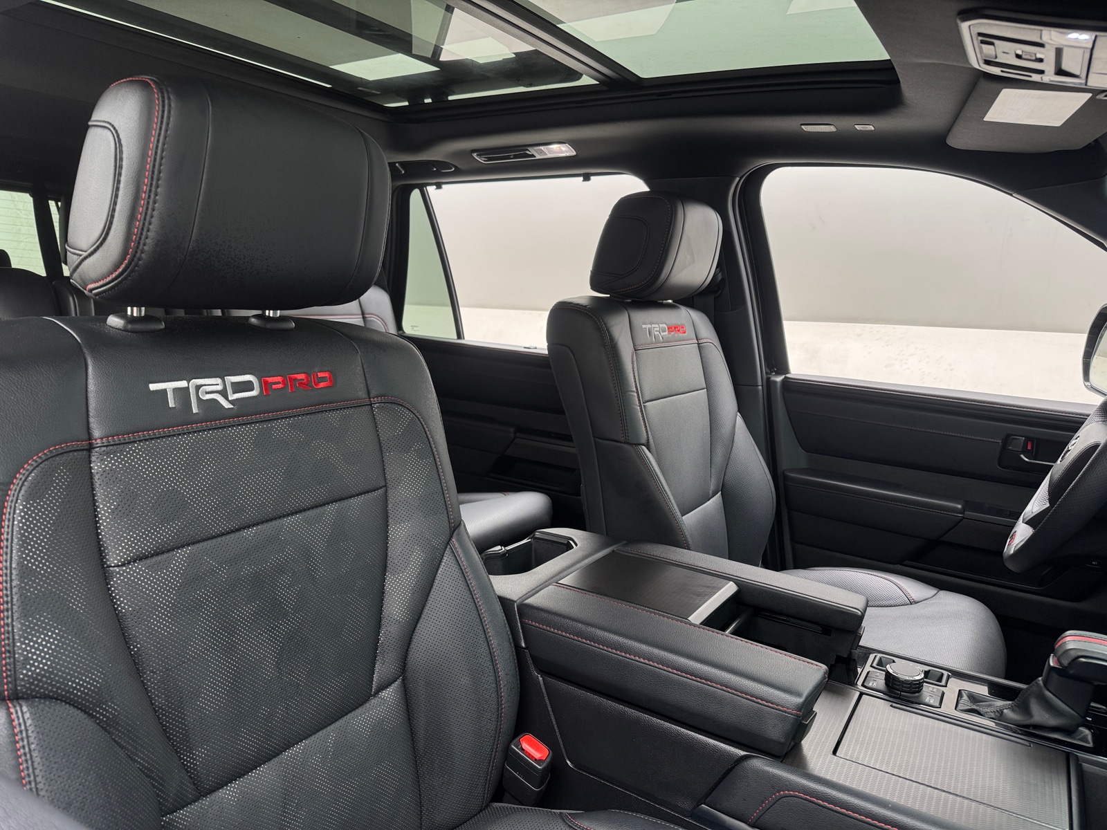 Thumbnail: 2025 Toyota Sequoia - 2