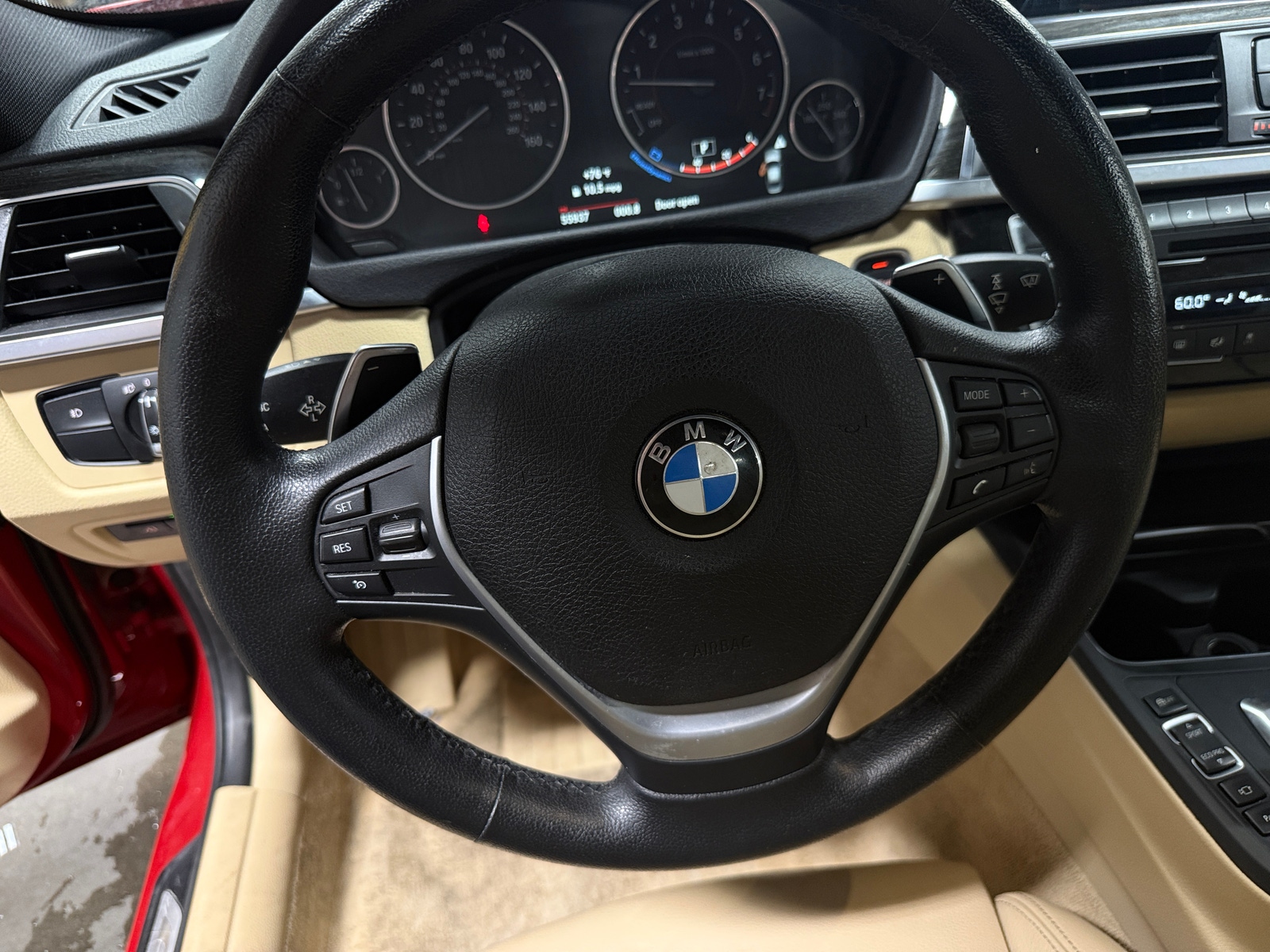 Thumbnail: 2016 BMW 3 Series - 4
