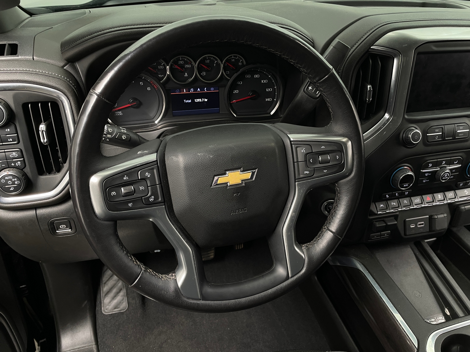 Thumbnail: 2022 Chevrolet Silverado 1500 - 4