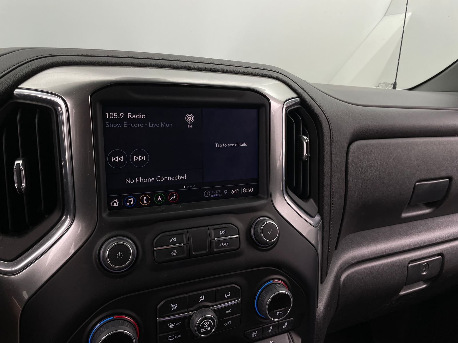 Thumbnail: 2022 Chevrolet Silverado 1500 - 3