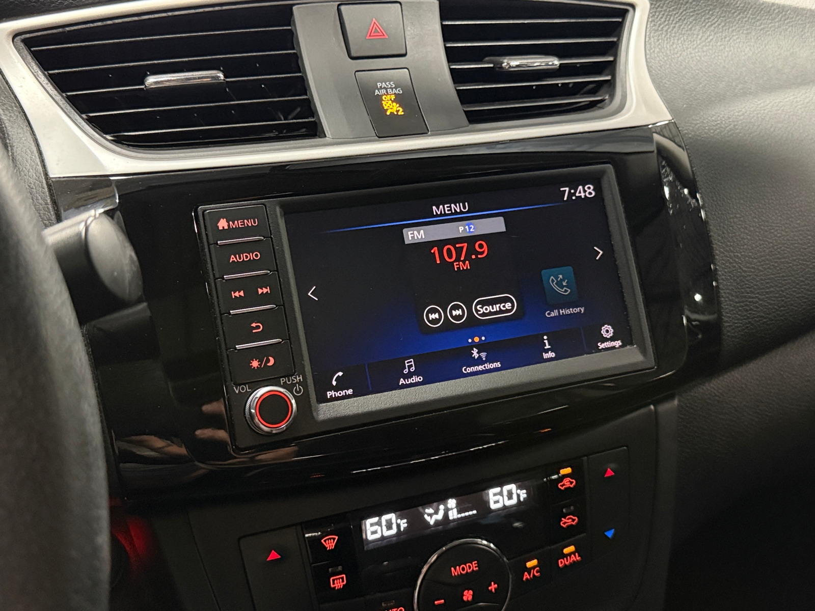 Thumbnail: 2019 Nissan Sentra - 4