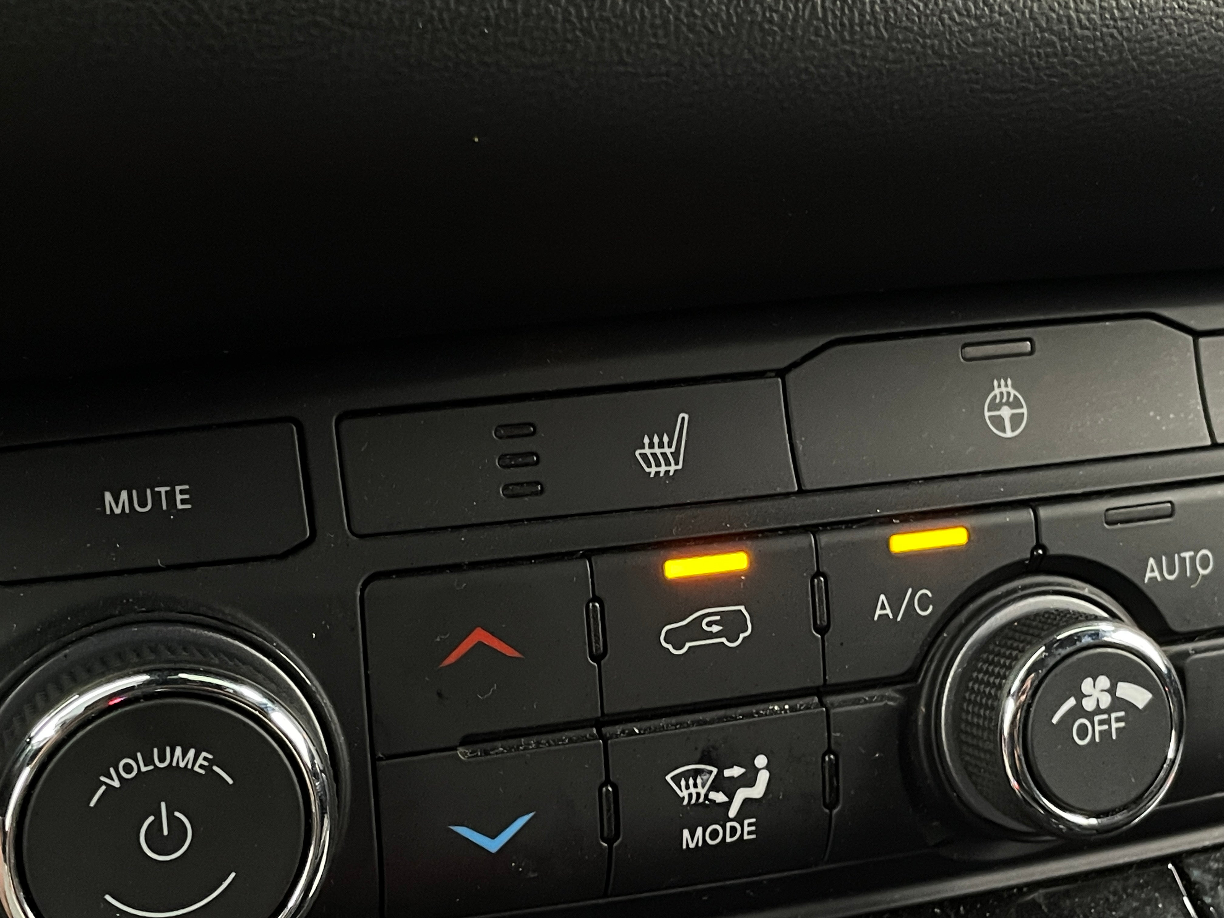2025 Dodge Durango GT - Photo 17