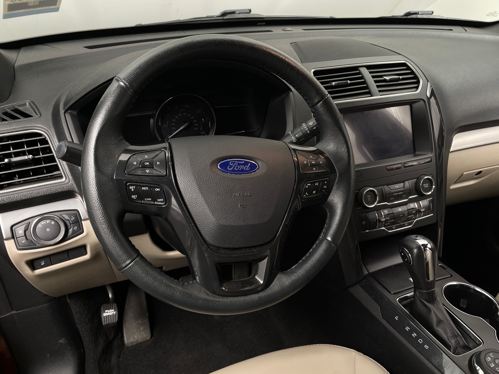 Thumbnail: 2019 Ford Explorer - 4