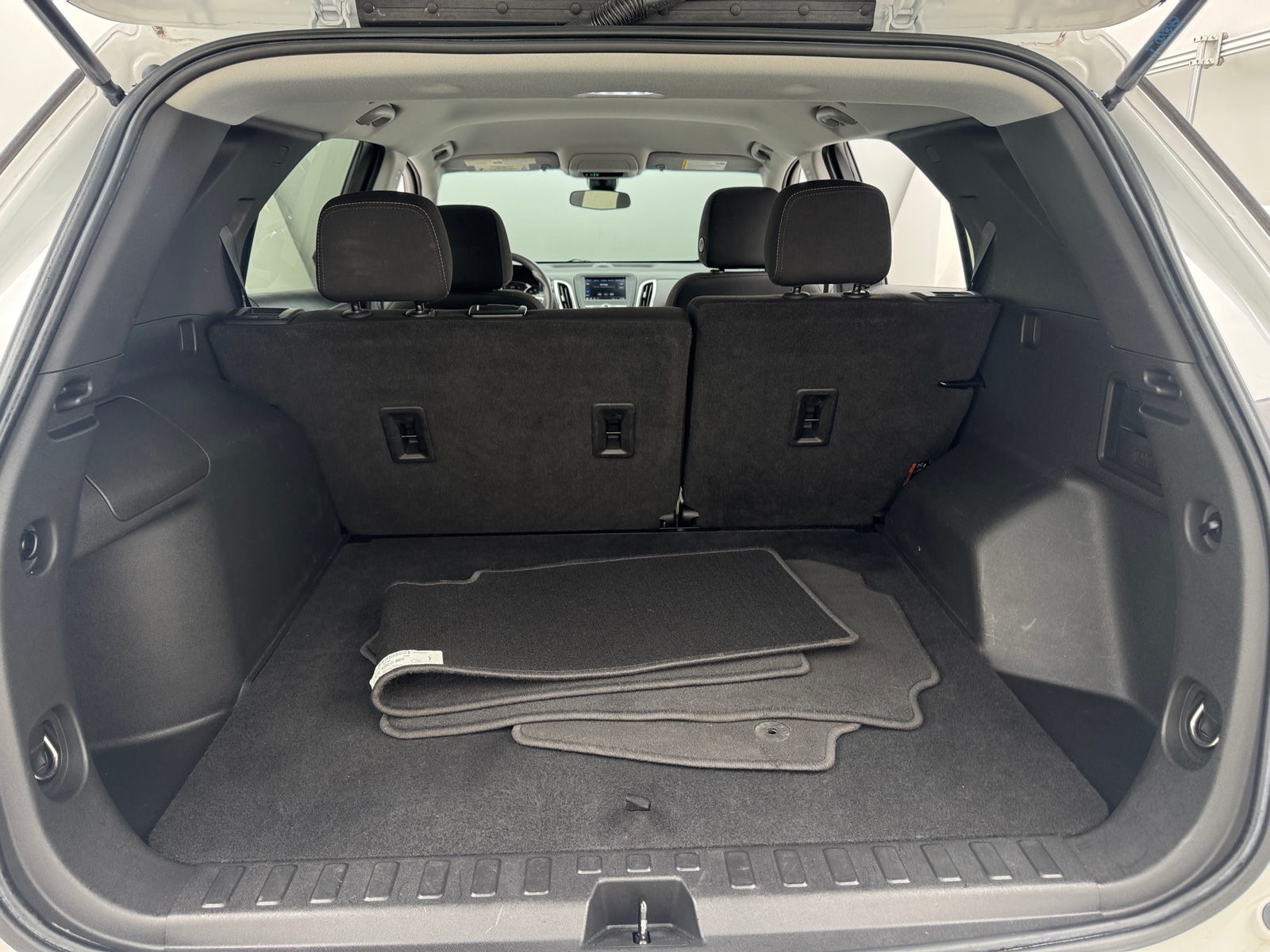 Thumbnail: 2021 Chevrolet Equinox - 7