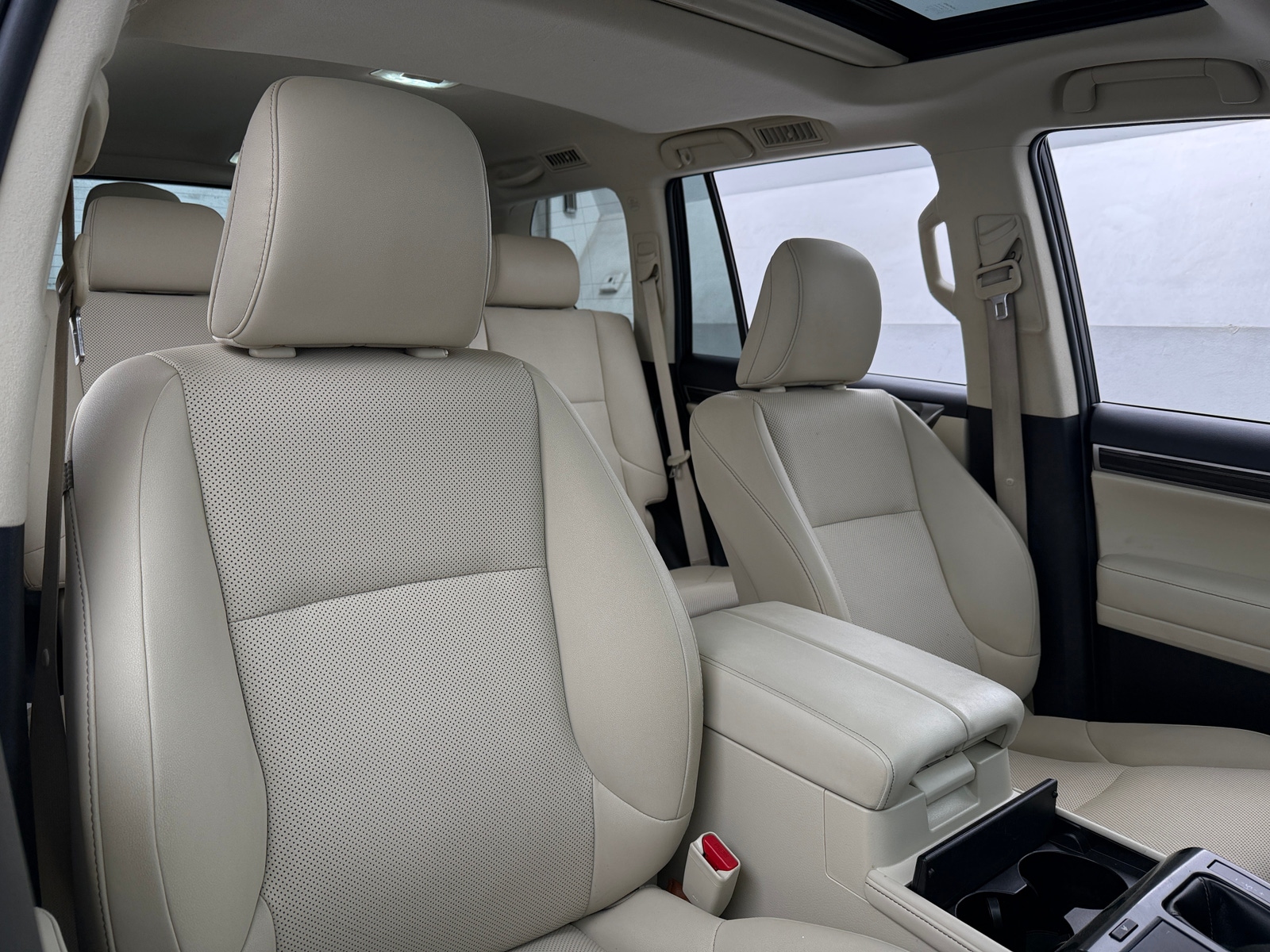 Thumbnail: 2022 Lexus GX - 2