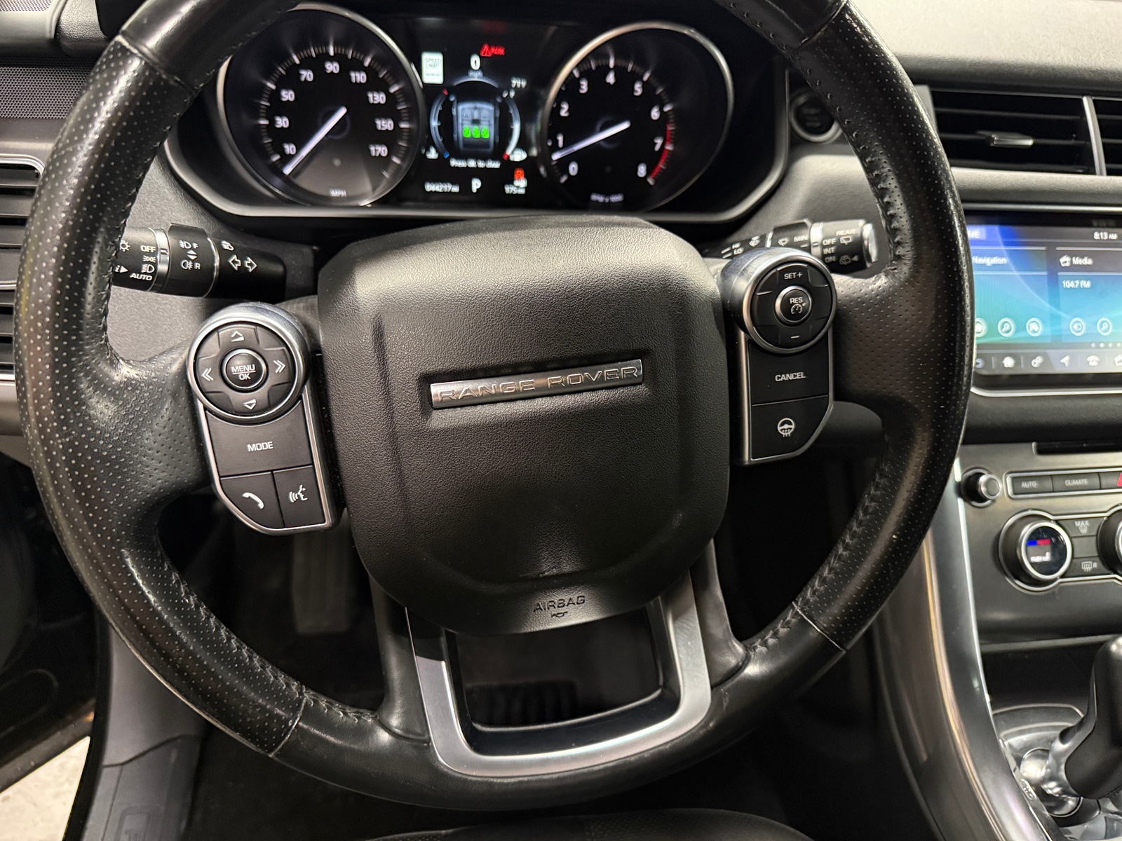 Thumbnail: 2017 Land Rover Range Rover Sport - 4