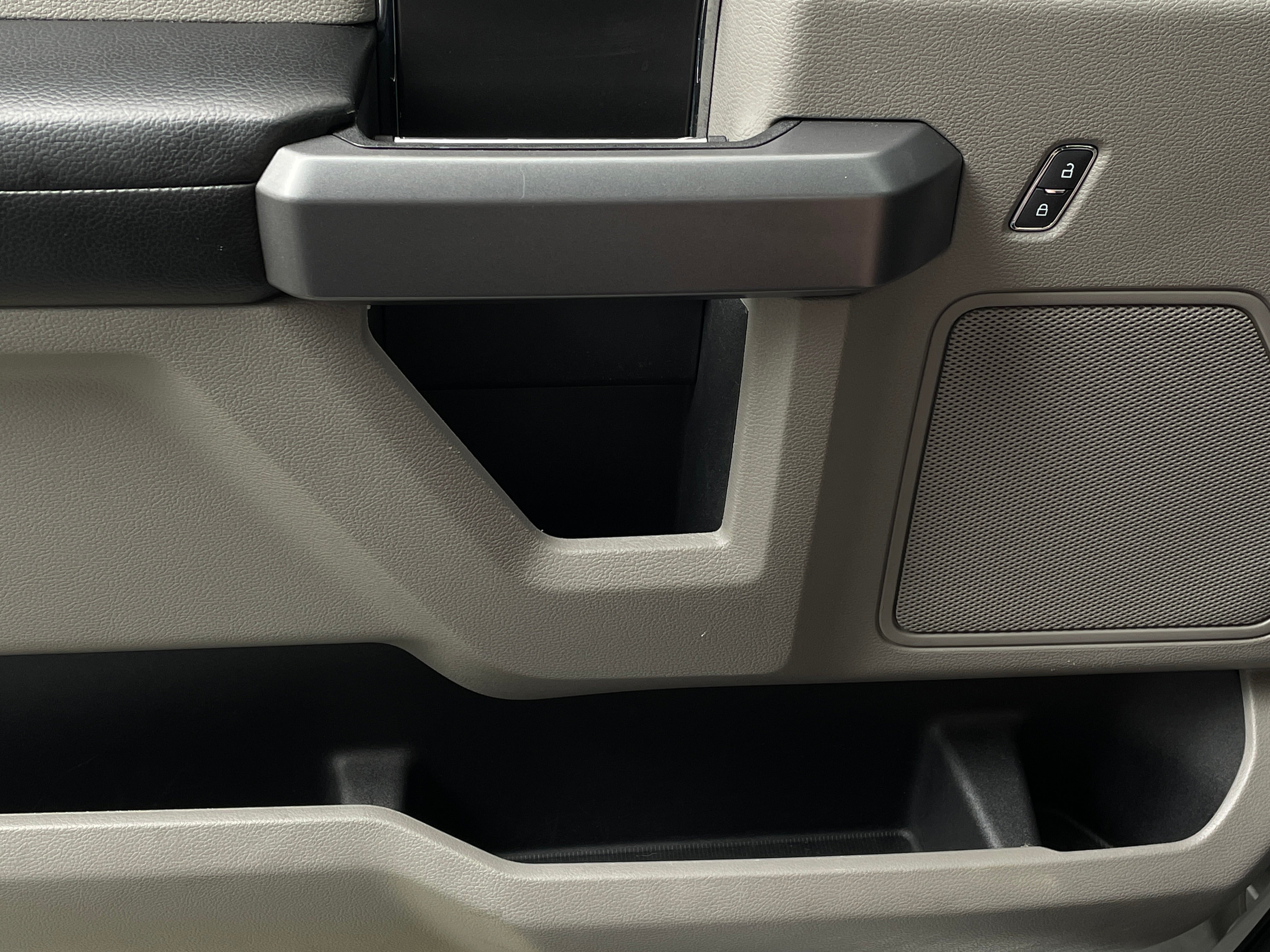 2019 Ford F-150 XLT - Photo 17