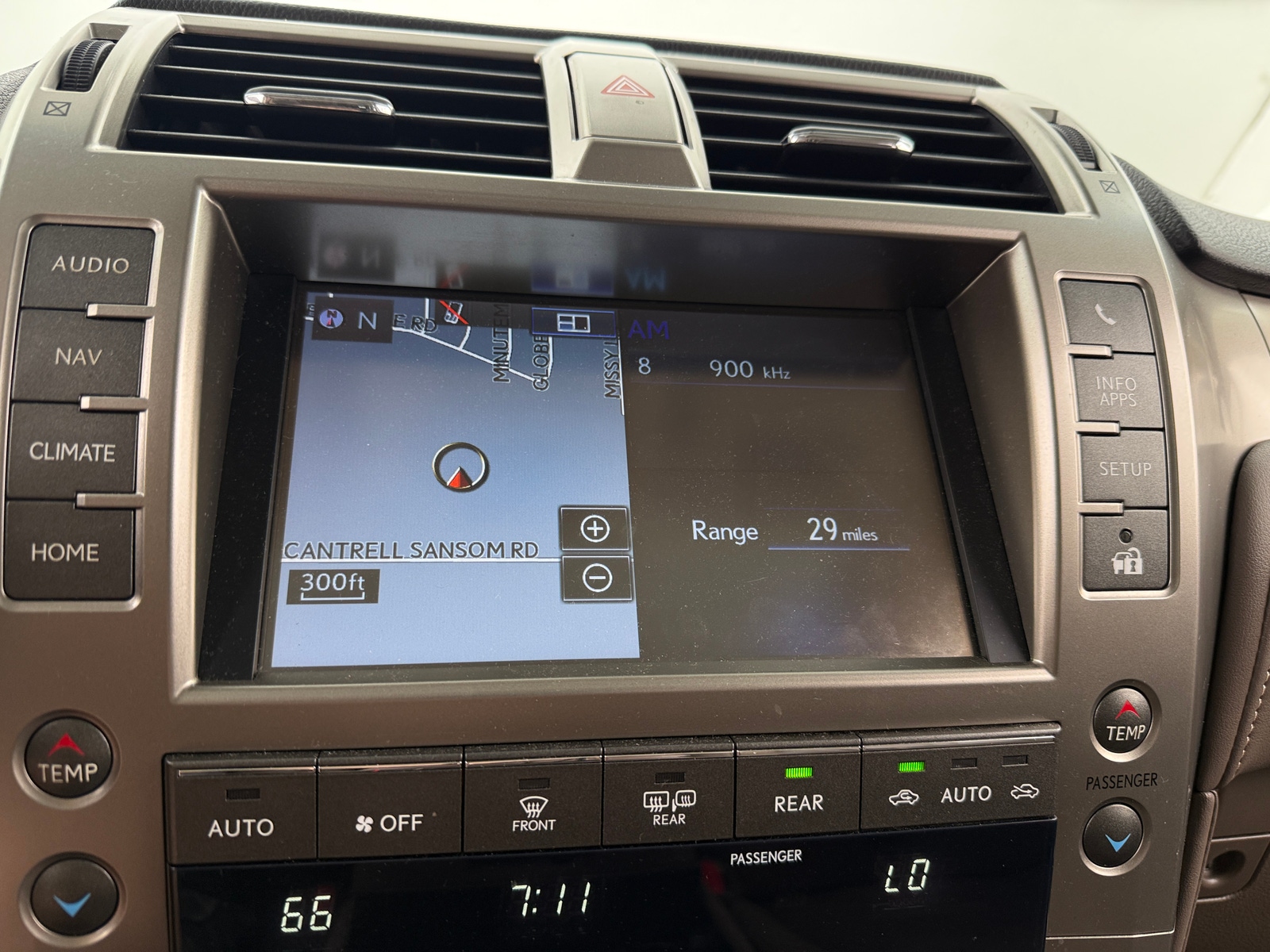 Thumbnail: 2015 Lexus GX - 3