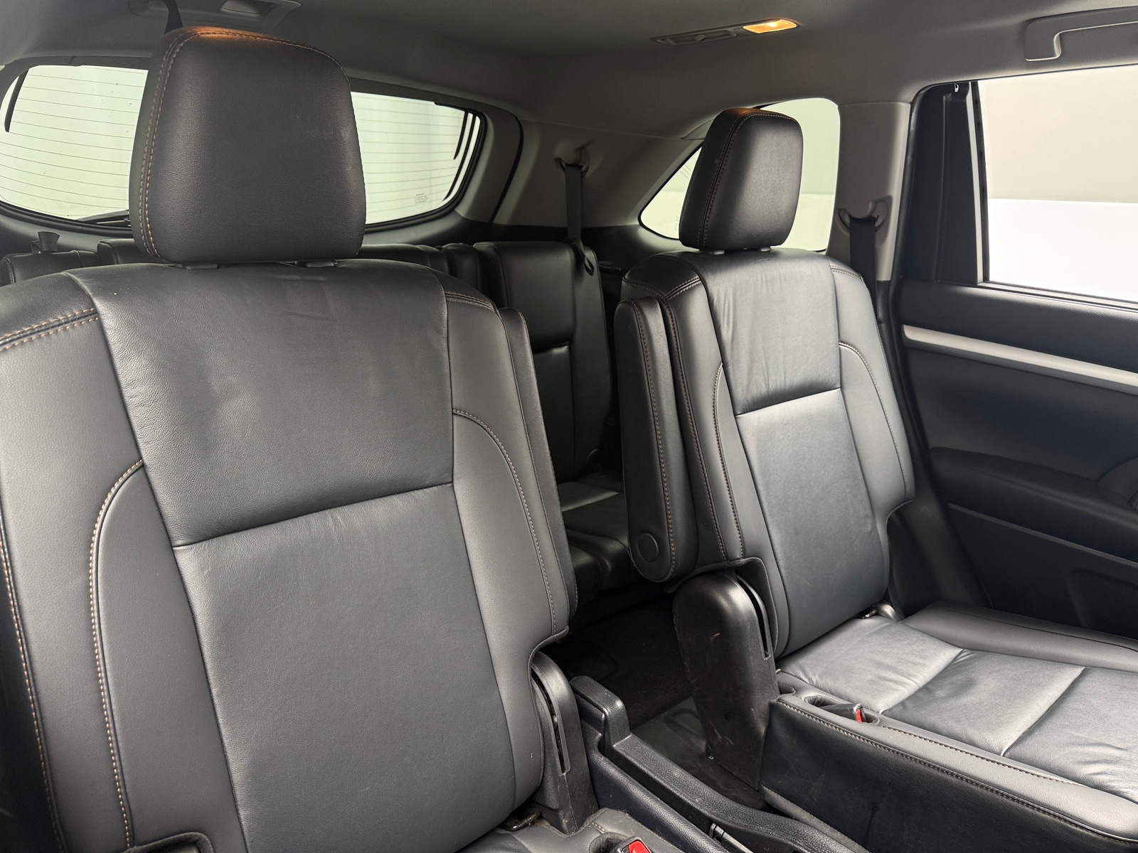 Thumbnail: 2019 Toyota Highlander - 5