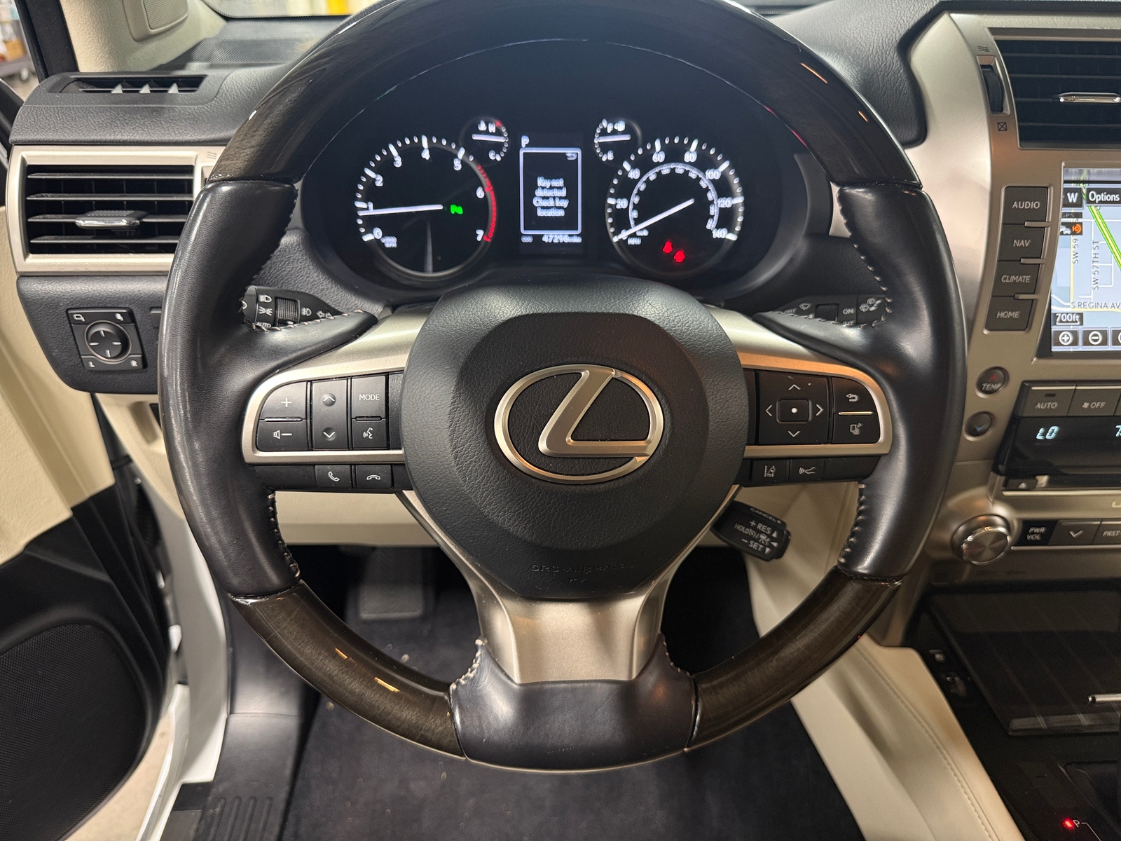 Thumbnail: 2021 Lexus GX - 4