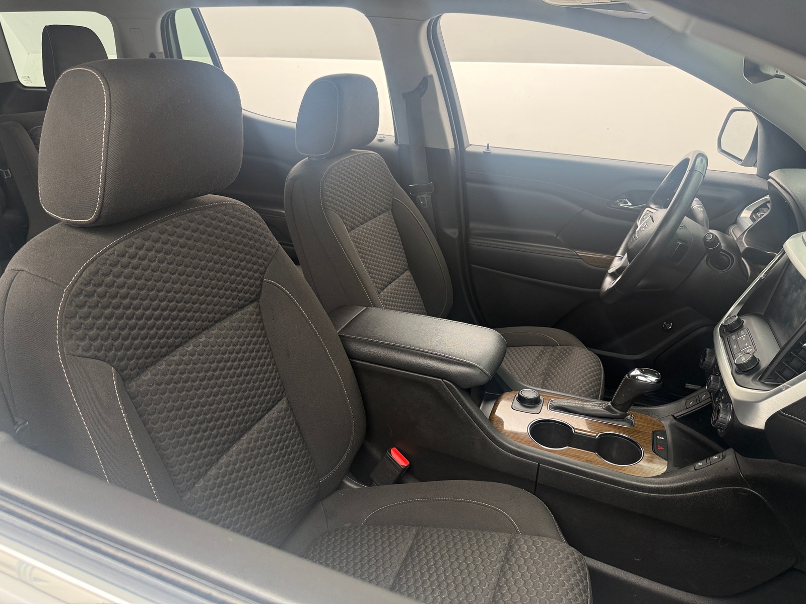 Thumbnail: 2019 GMC Acadia - 2