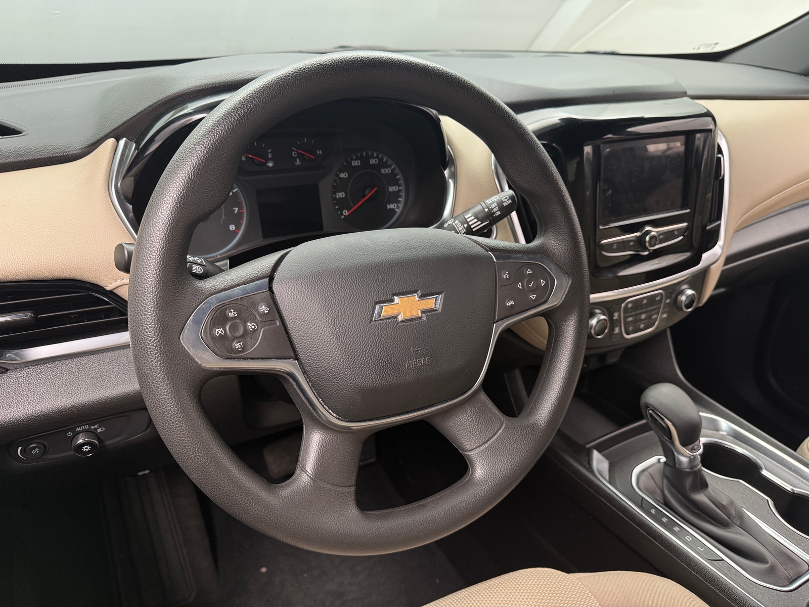 Thumbnail: 2023 Chevrolet Traverse - 5