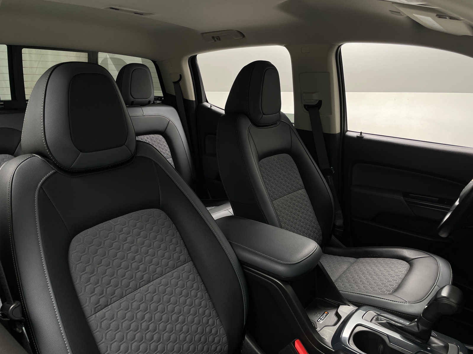 Thumbnail: 2021 Chevrolet Colorado - 2