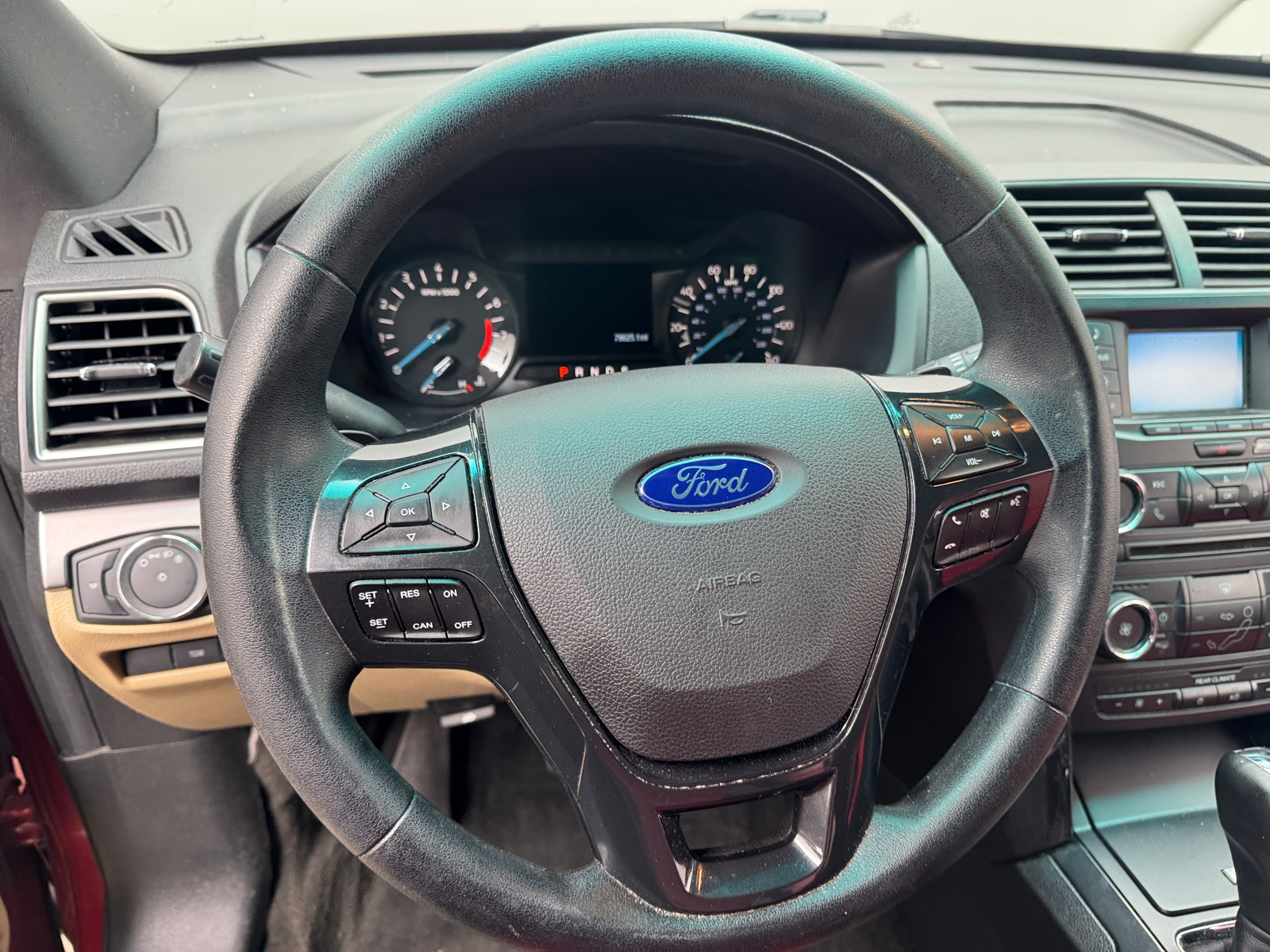 Thumbnail: 2016 Ford Explorer - 5