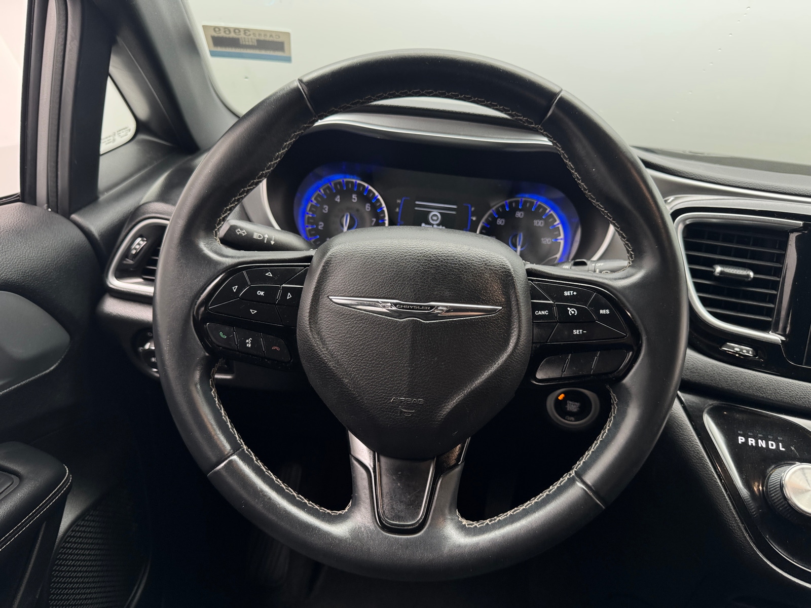 Thumbnail: 2018 Chrysler Pacifica - 5
