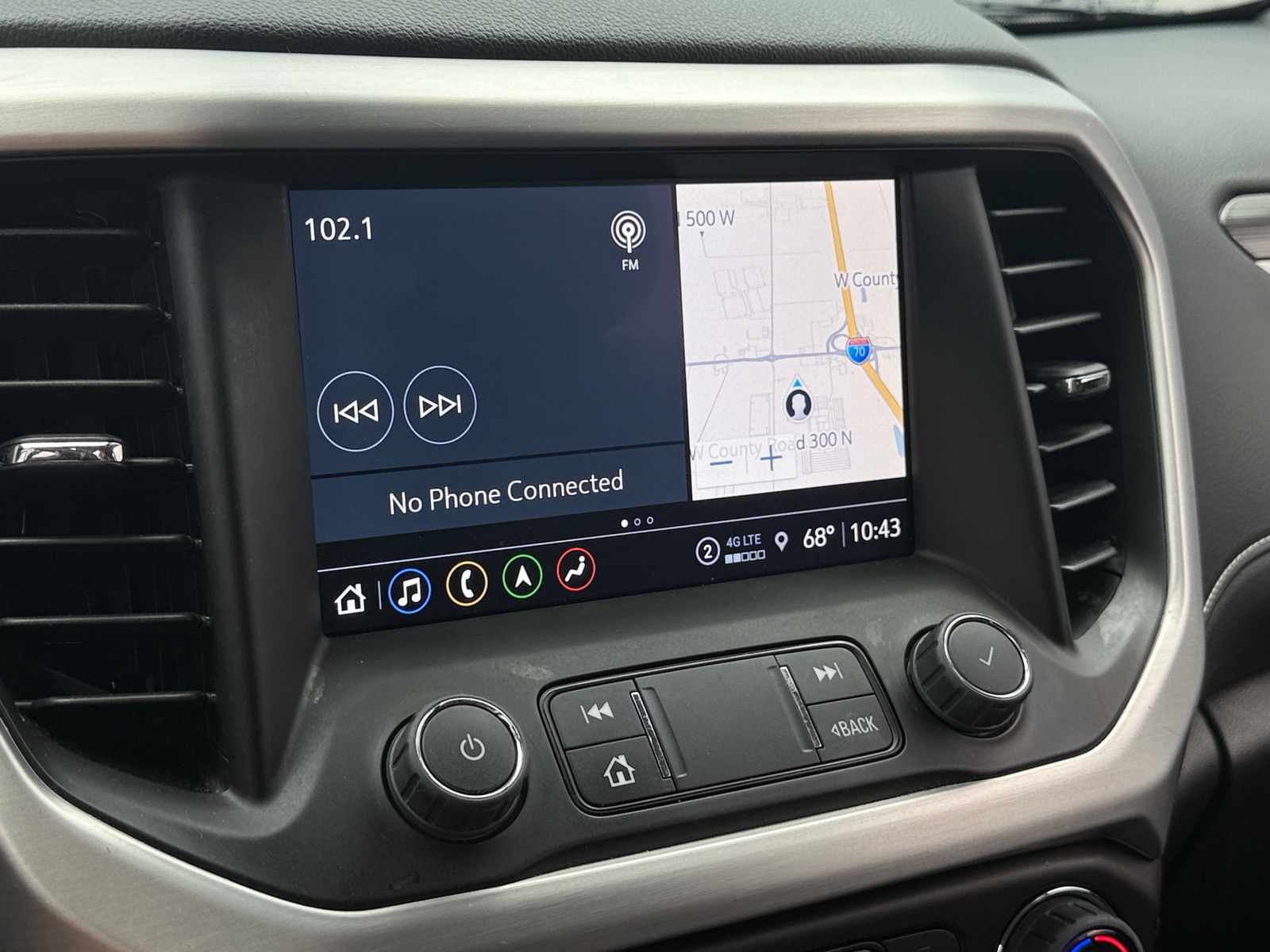 Thumbnail: 2023 GMC Acadia - 3